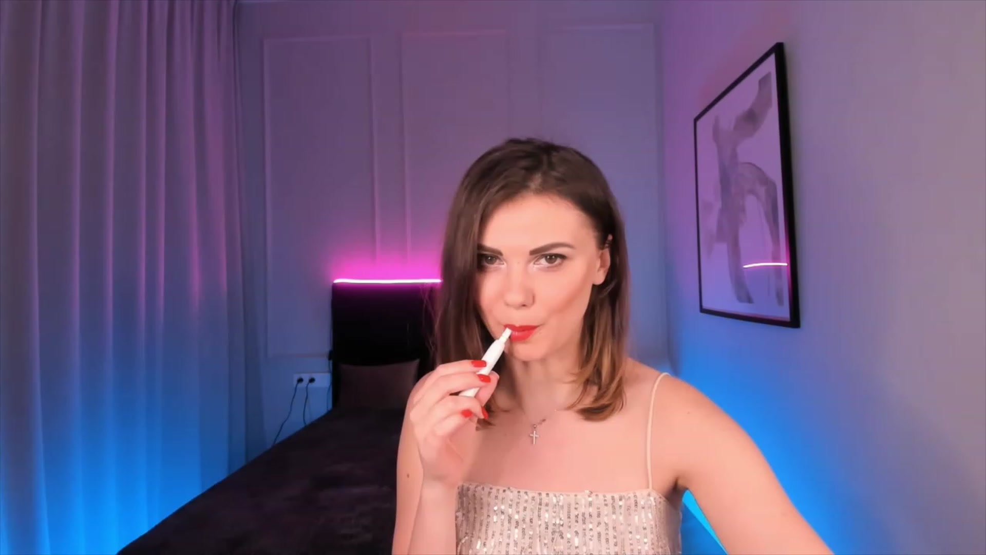 Gallery image thumbnail from KristinaLogan's myfreecams stream on, 11/16/2022, 19:06 image 1 of 20