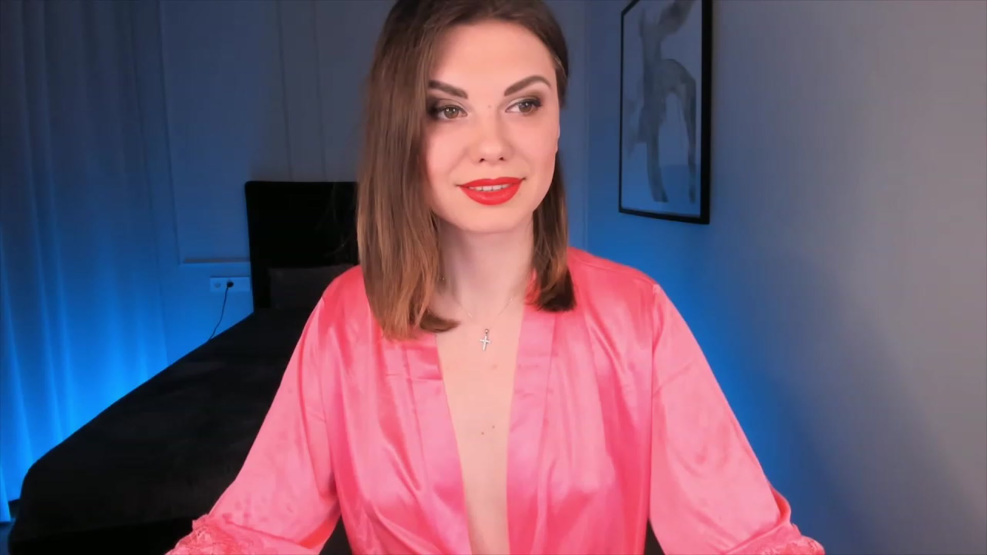 Gallery image thumbnail from KristinaLogan's myfreecams stream on, 12/05/2022, 16:15 image 13 of 20