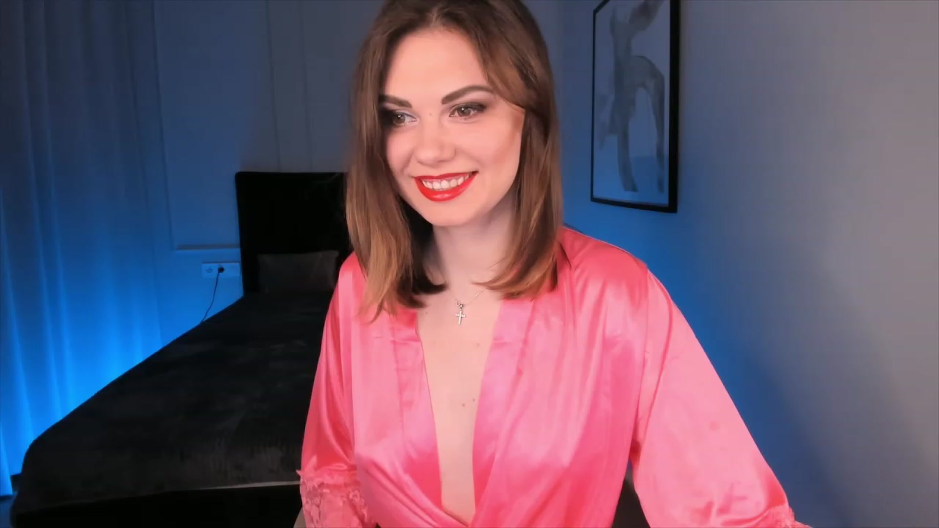 Gallery image thumbnail from KristinaLogan's myfreecams stream on, 12/05/2022, 16:15 image 6 of 20