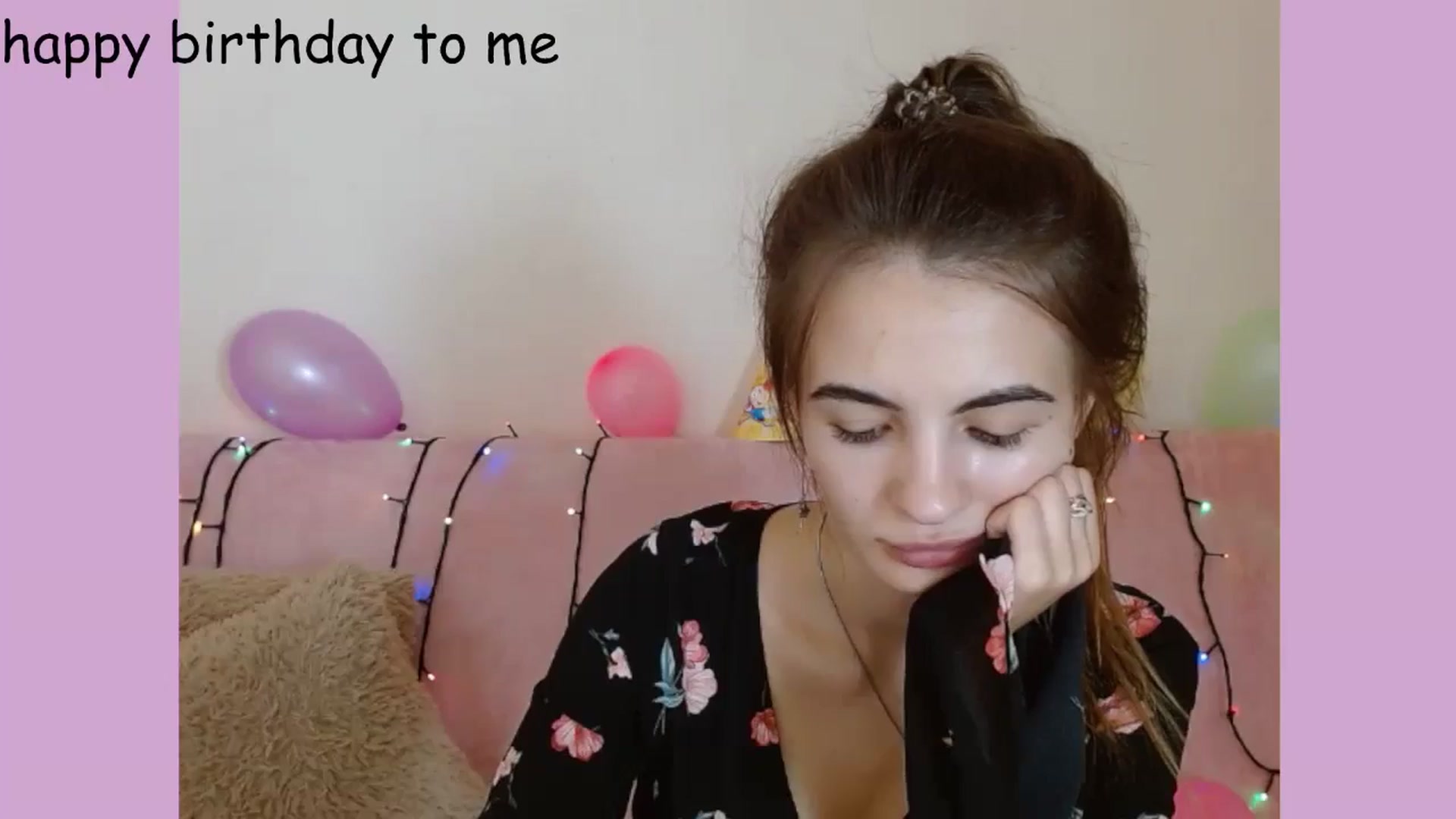 Gallery image thumbnail from KristinaMFC's myfreecams stream on, 07/16/2024, 10:47 image 11 of 20