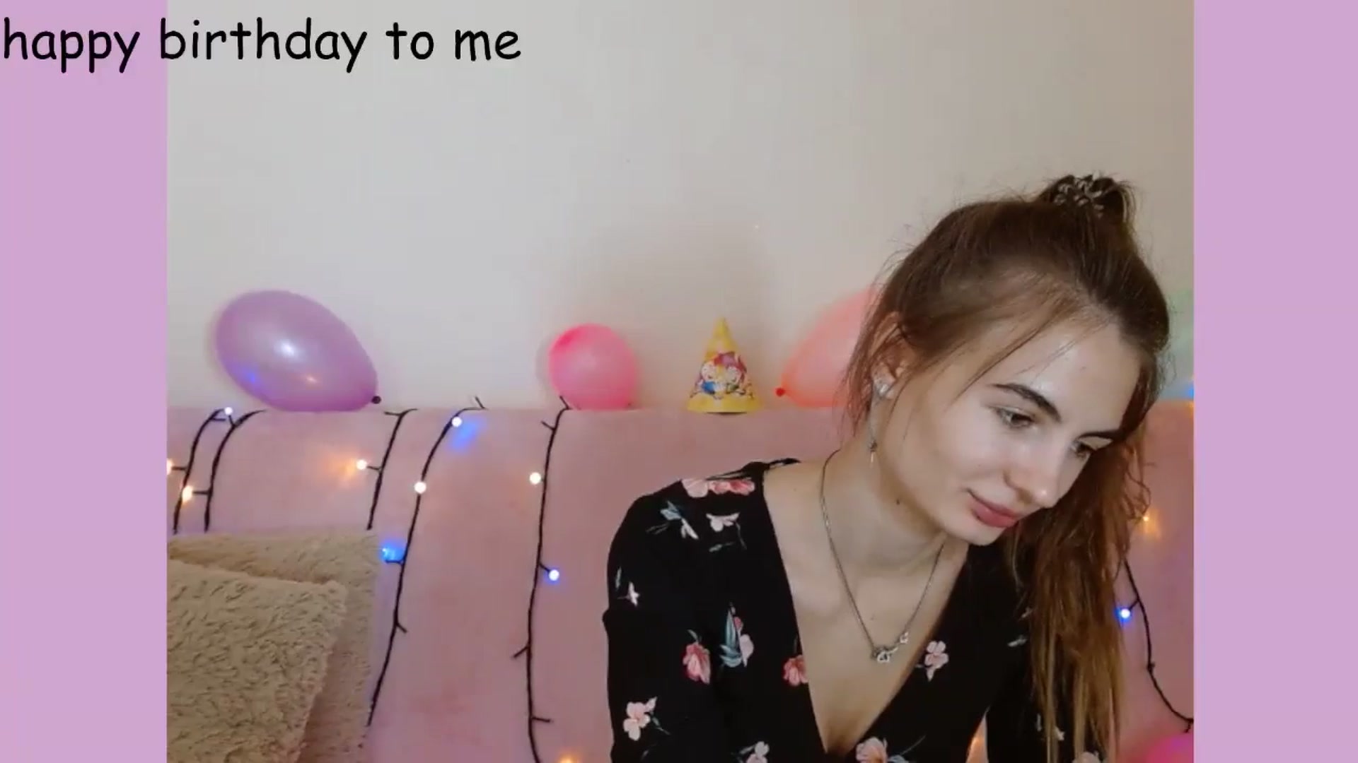Gallery image thumbnail from KristinaMFC's myfreecams stream on, 07/16/2024, 10:47 image 16 of 20
