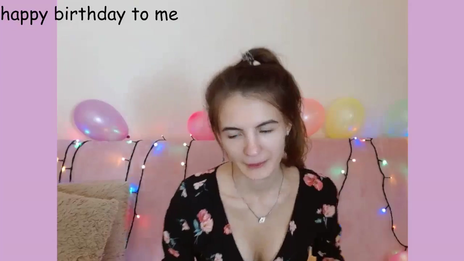 Gallery image thumbnail from KristinaMFC's myfreecams stream on, 07/16/2024, 10:47 image 18 of 20