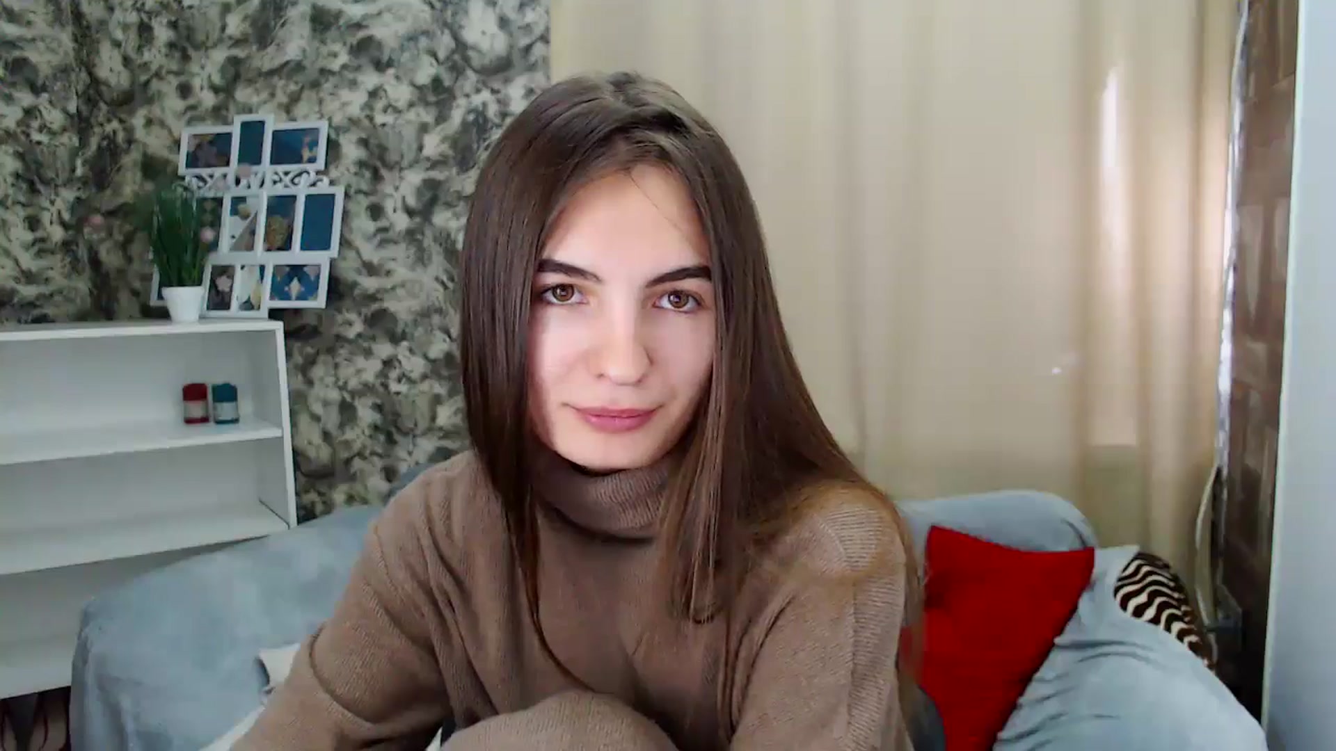 Gallery image thumbnail from KristinaMFC's myfreecams stream on, 10/20/2024, 10:38 image 17 of 20