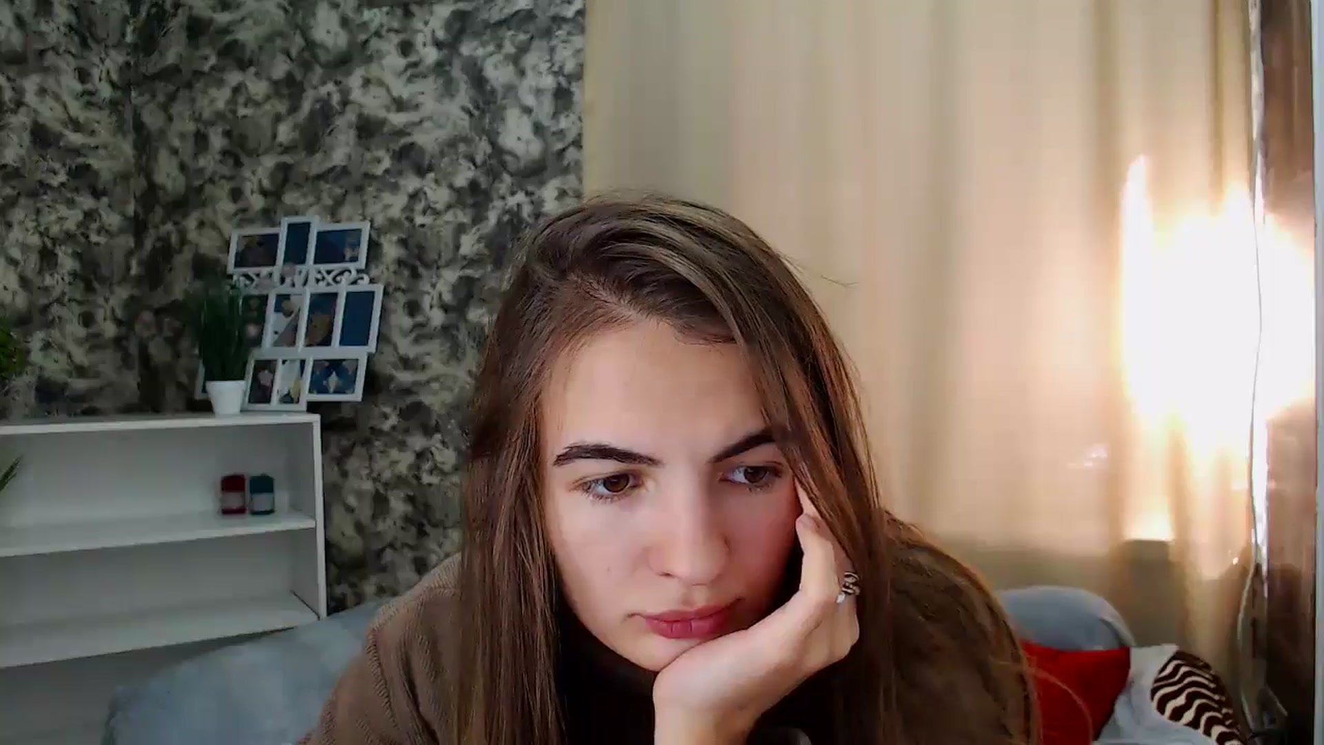 Gallery image thumbnail from KristinaMFC's myfreecams stream on, 10/20/2024, 10:38 image 5 of 20