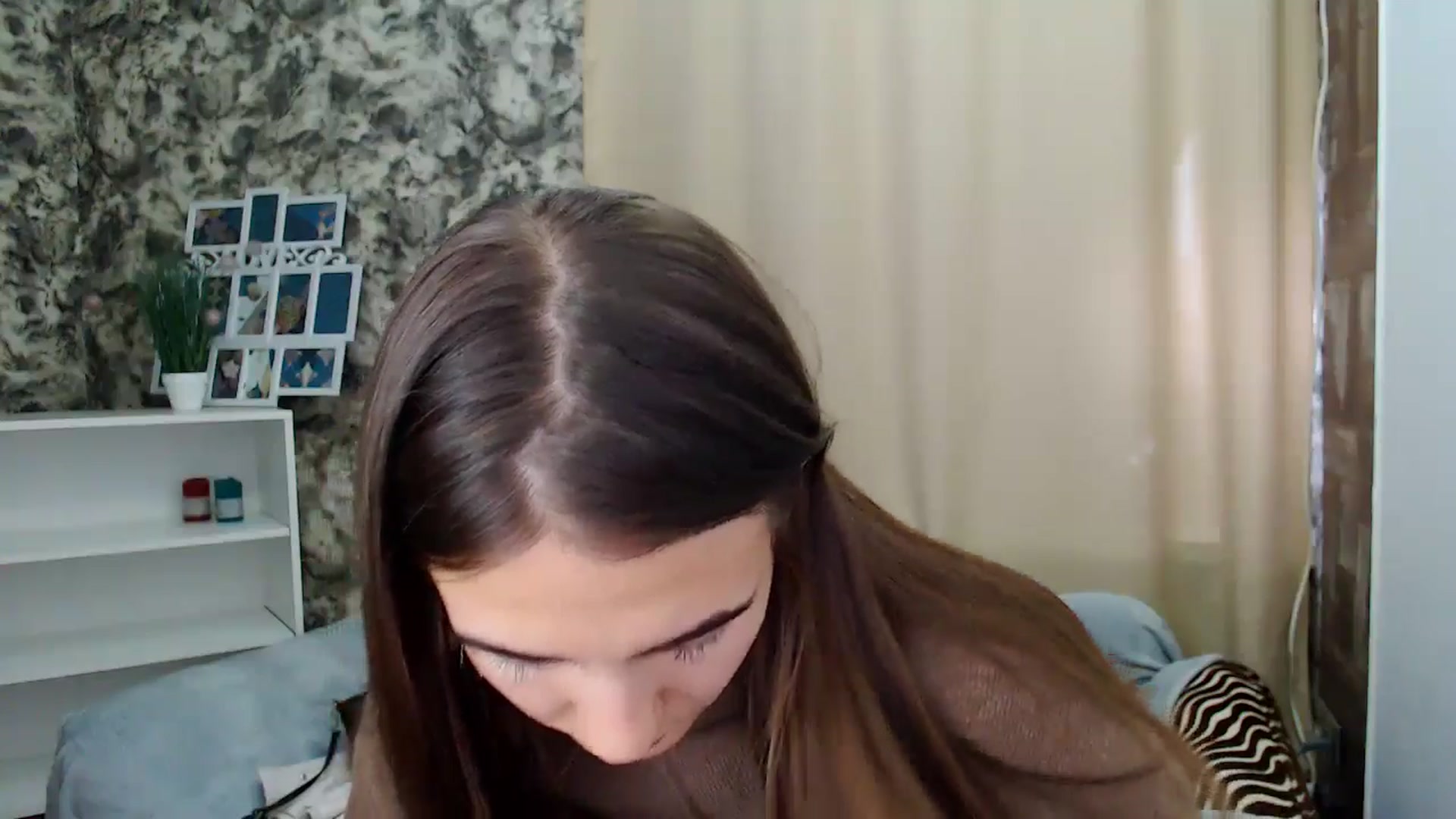 Gallery image thumbnail from KristinaMFC's myfreecams stream on, 10/20/2024, 11:28 image 12 of 20