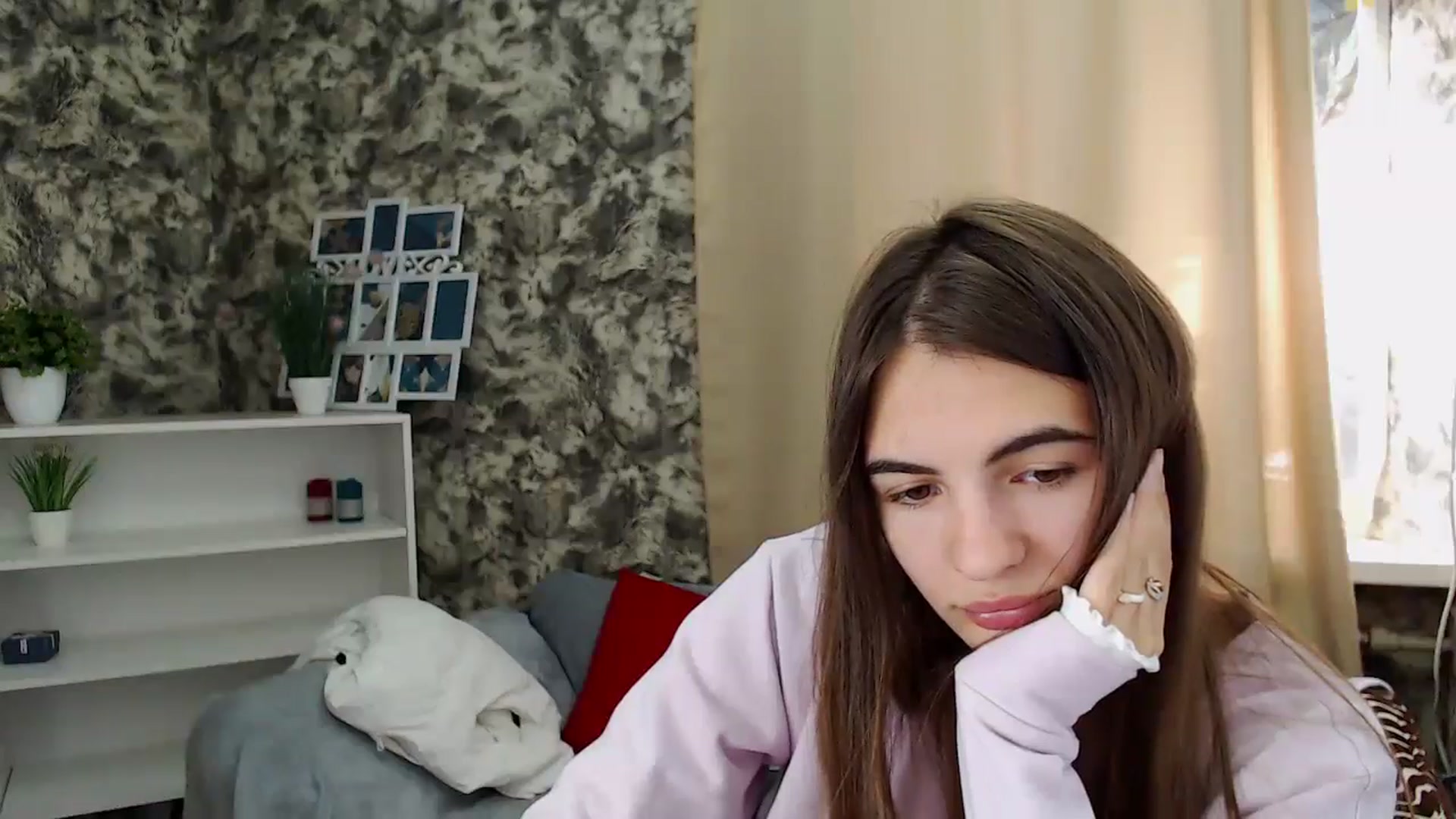 Gallery image thumbnail from KristinaMFC's myfreecams stream on, 10/24/2024, 08:48 image 19 of 20