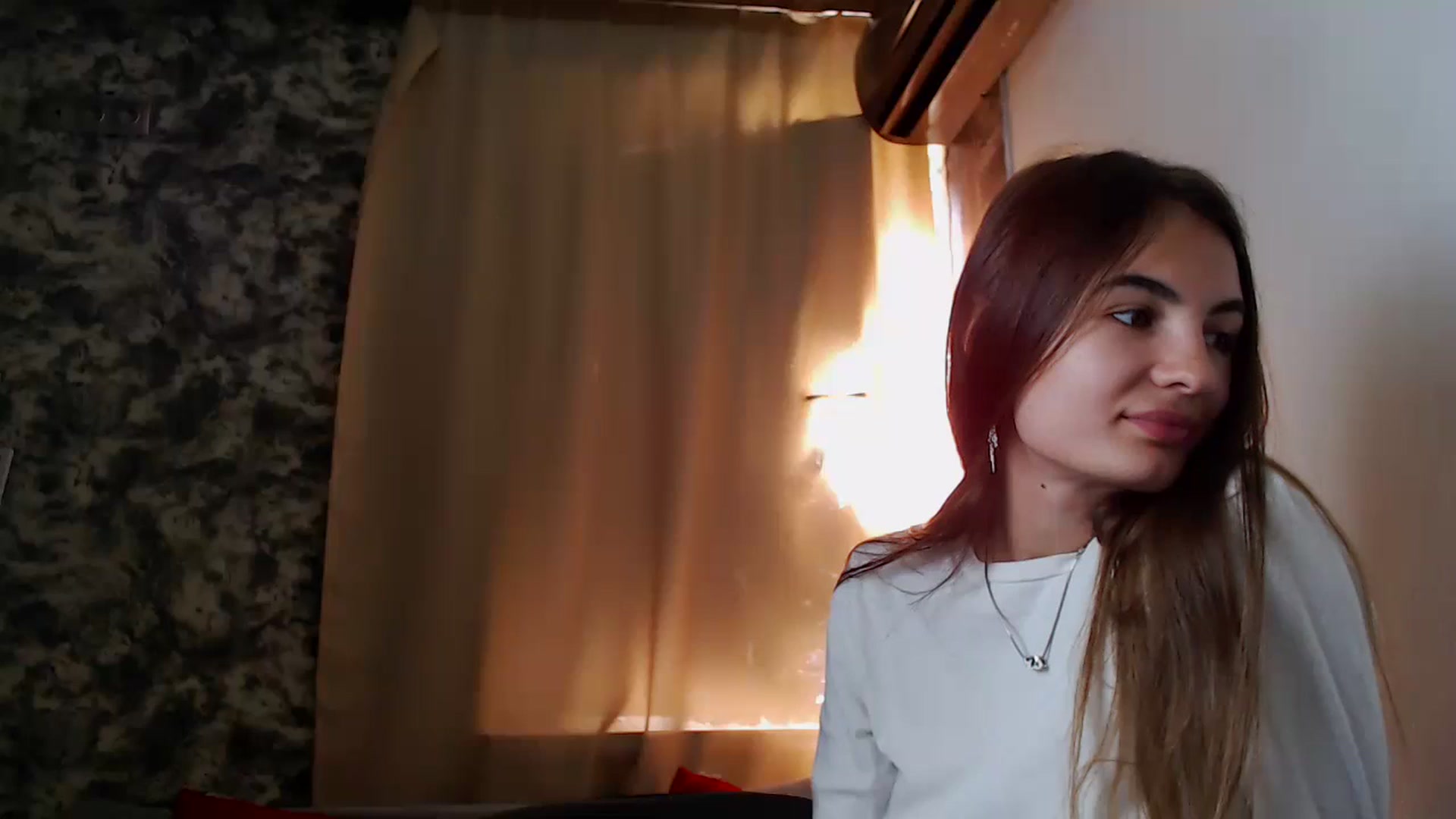 Gallery image thumbnail from KristinaMFC's myfreecams stream on, 10/24/2024, 10:36 image 17 of 20