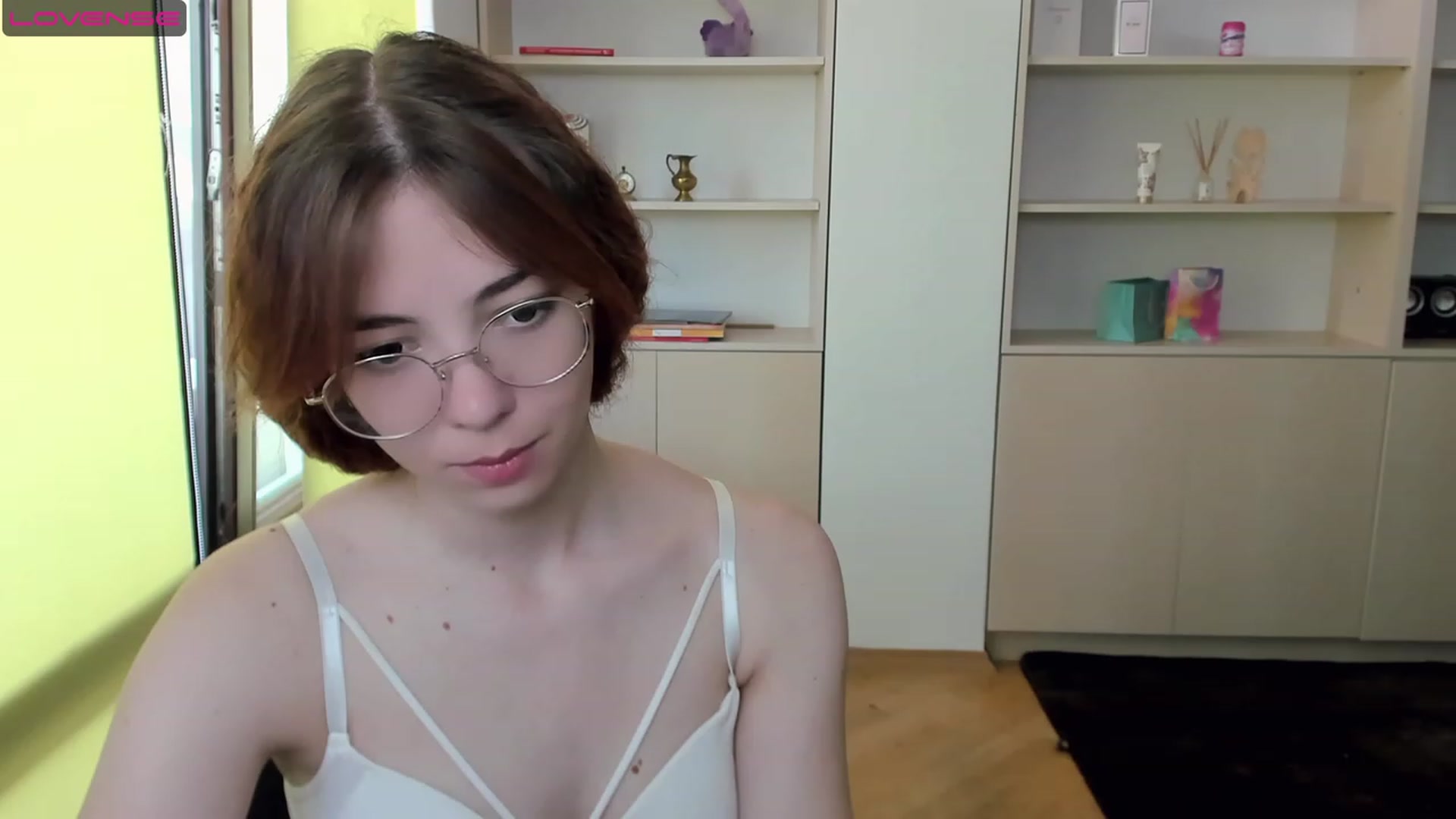 Gallery image thumbnail from KristinaRed's myfreecams stream on, 08/03/2023, 07:53 image 16 of 20