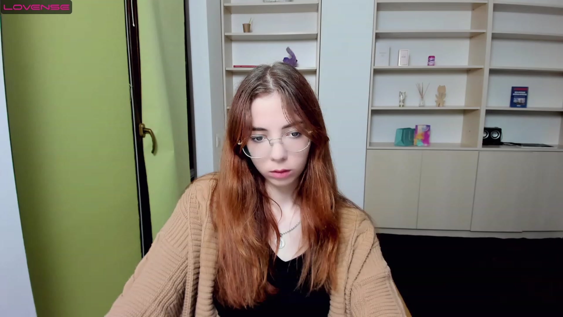 Gallery image thumbnail from KristinaRed's myfreecams stream on, 08/07/2023, 18:59 image 12 of 20
