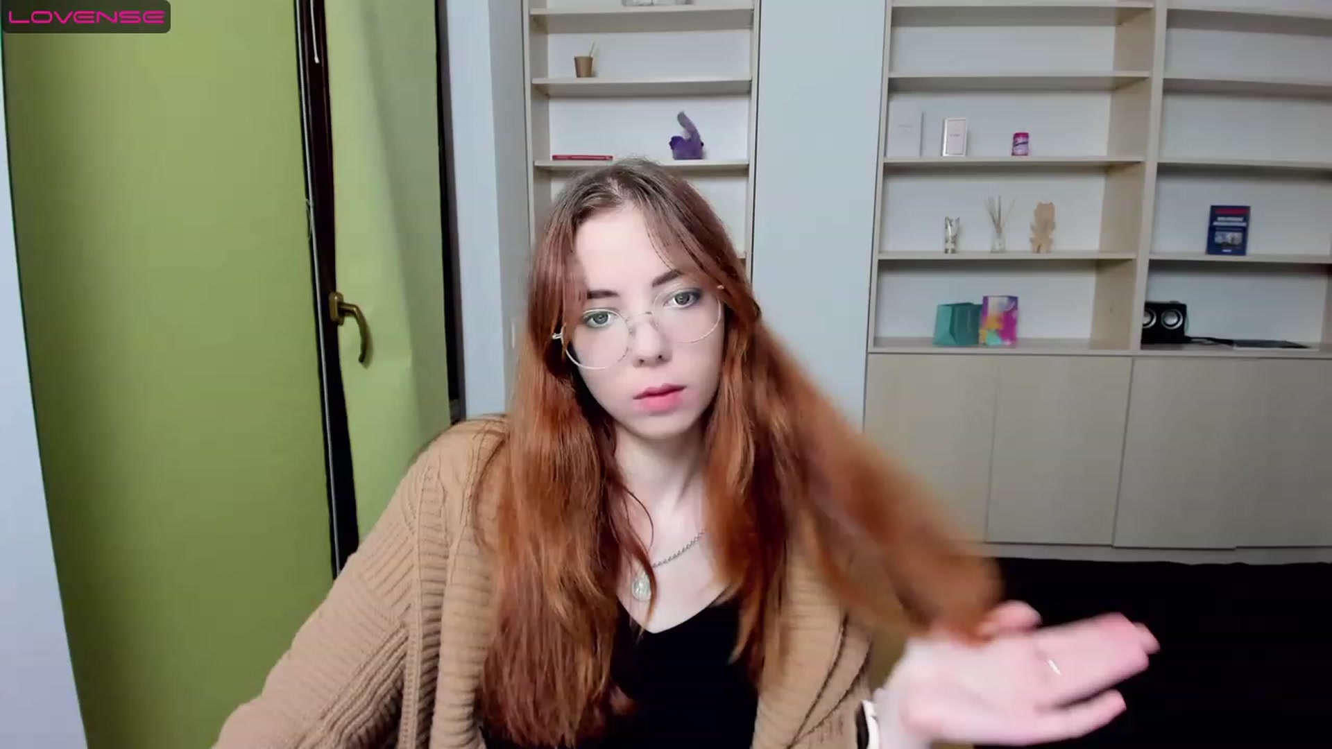 Gallery image thumbnail from KristinaRed's myfreecams stream on, 08/07/2023, 18:59 image 14 of 20
