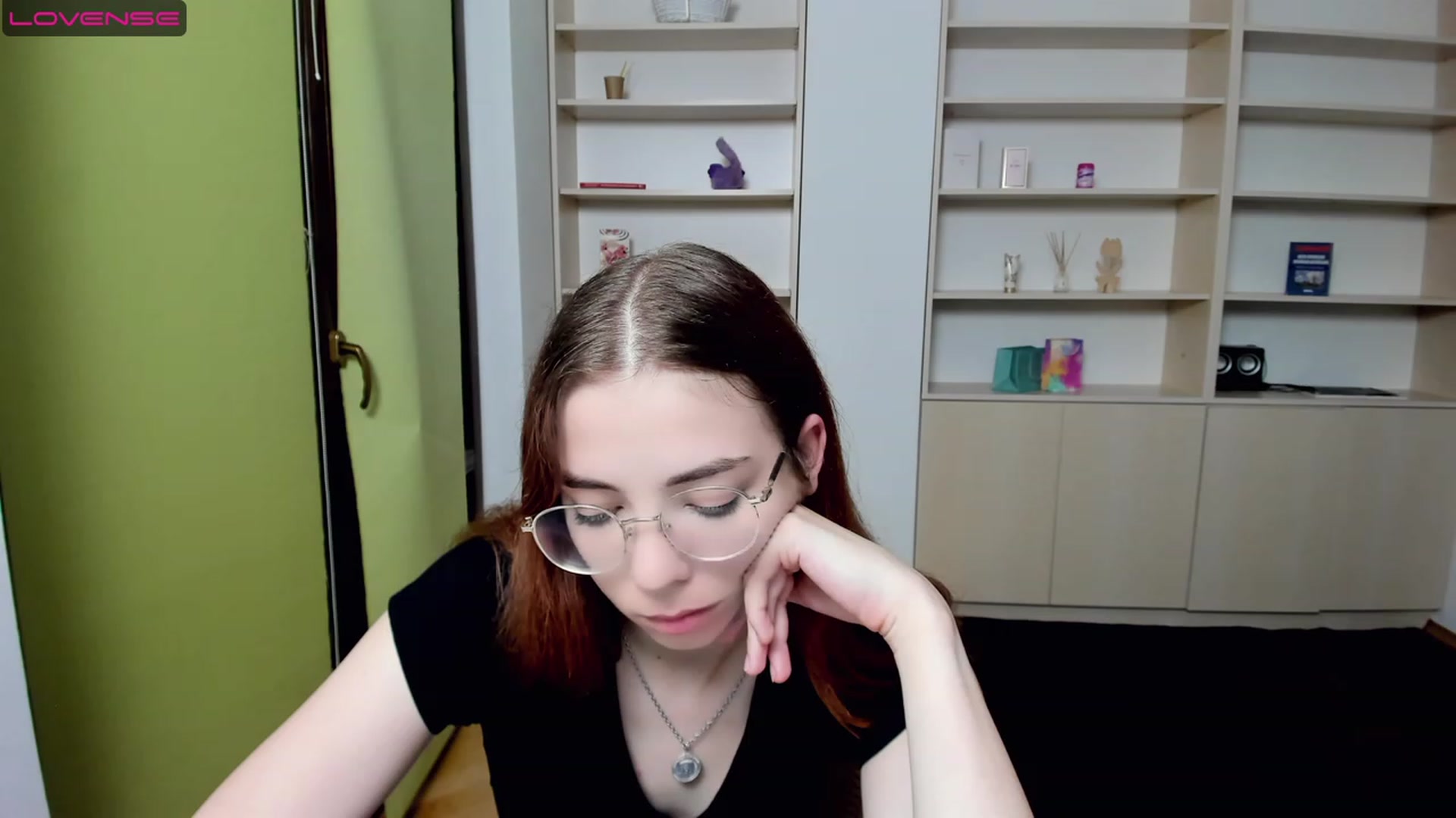 Gallery image thumbnail from KristinaRed's myfreecams stream on, 08/08/2023, 24:02 image 9 of 20