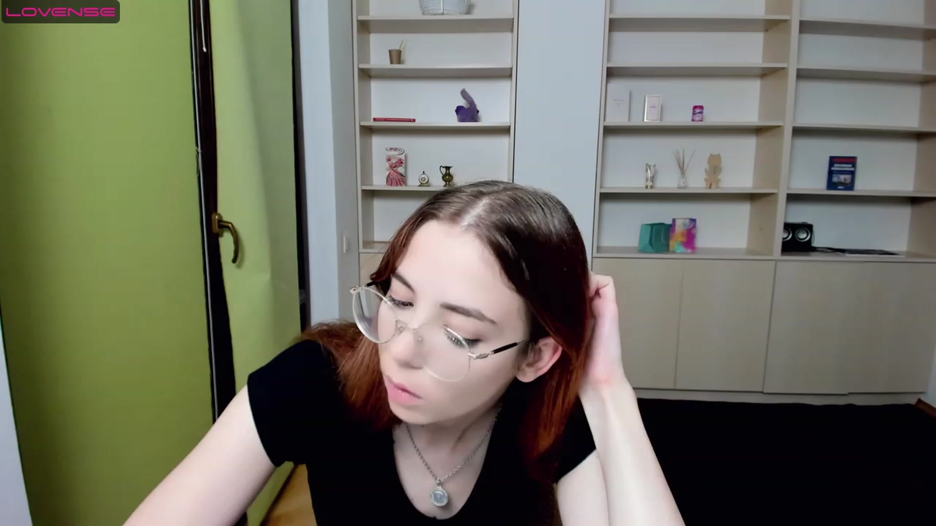 Gallery image thumbnail from KristinaRed's myfreecams stream on, 08/08/2023, 24:02 image 6 of 20