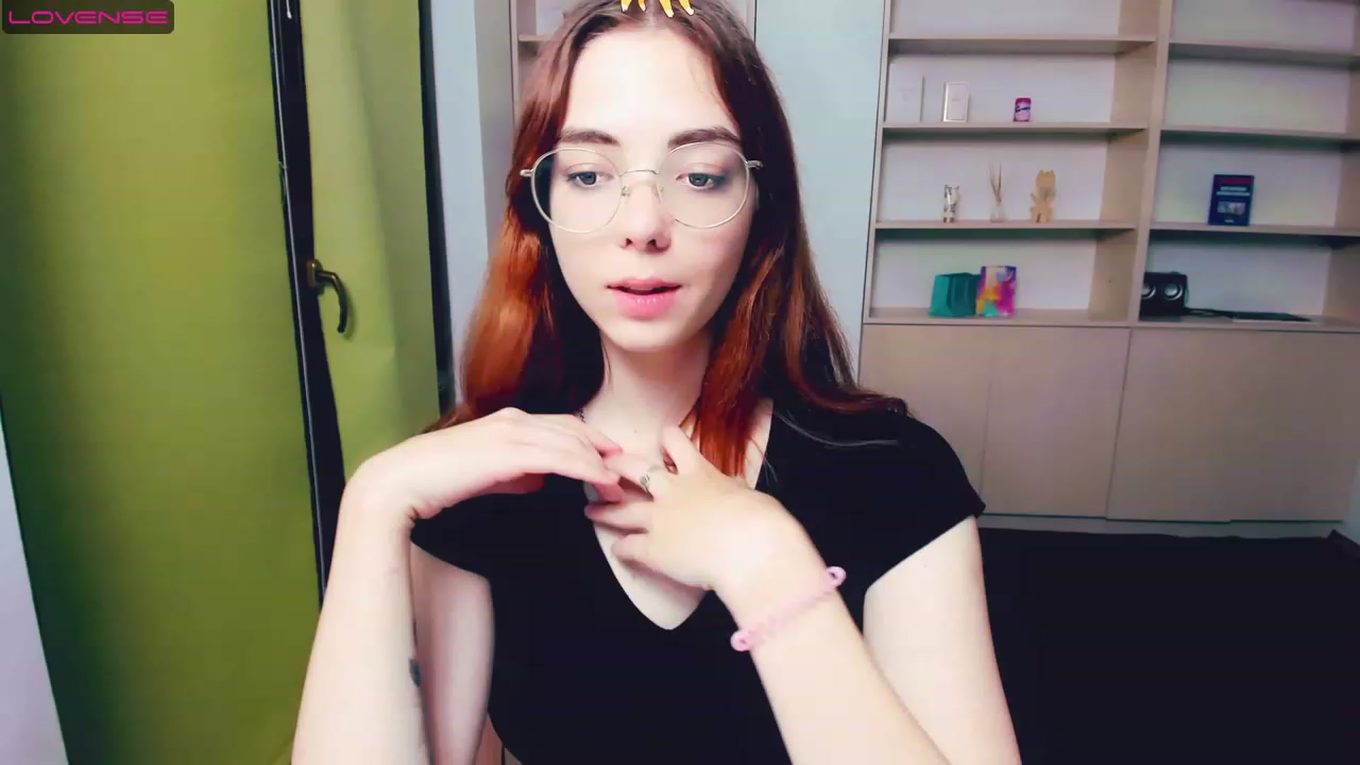 Gallery image thumbnail from KristinaRed's myfreecams stream on, 08/08/2023, 01:54 image 20 of 20