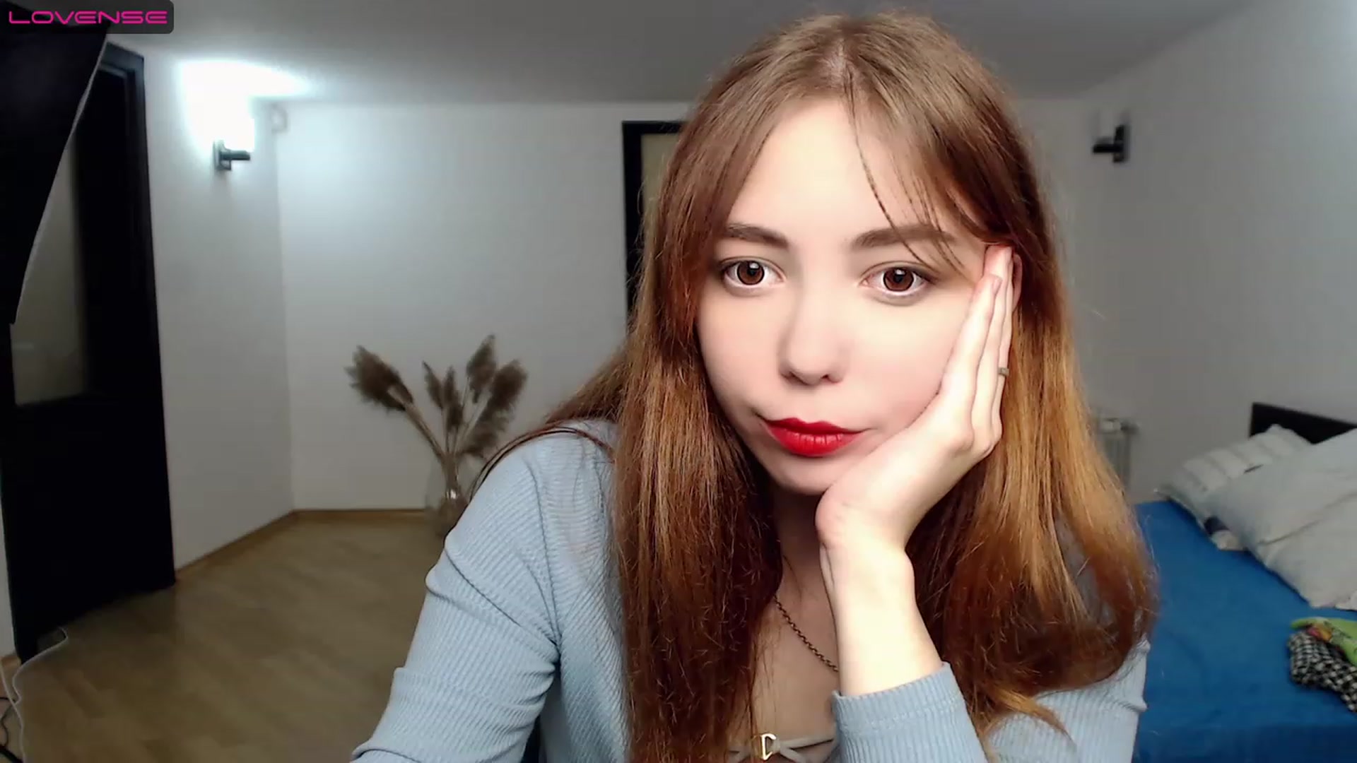 Gallery image thumbnail from KristinaRed's myfreecams stream on, 08/10/2023, 19:27 image 1 of 20