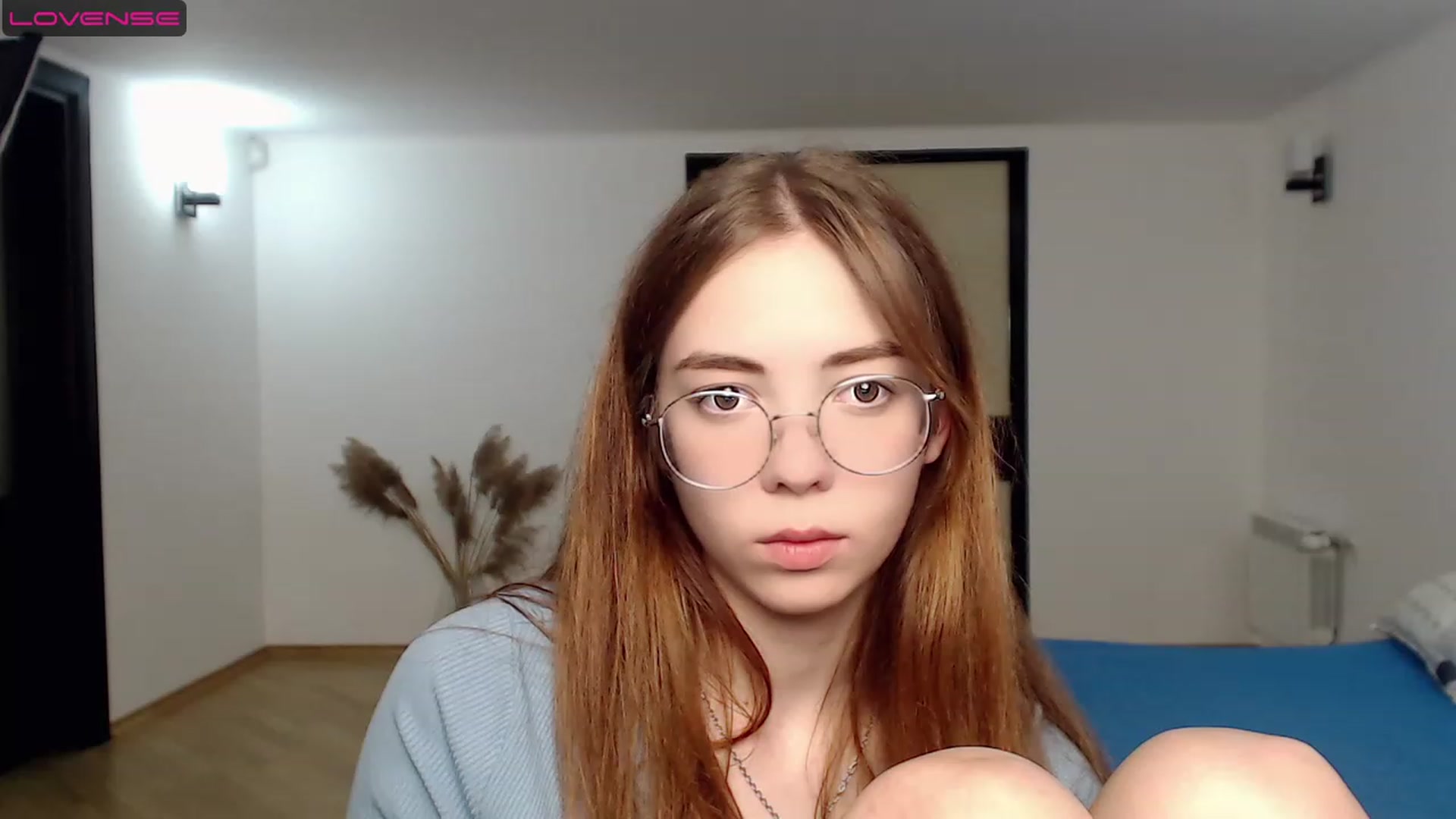 Gallery image thumbnail from KristinaRed's myfreecams stream on, 08/10/2023, 23:56 image 12 of 20