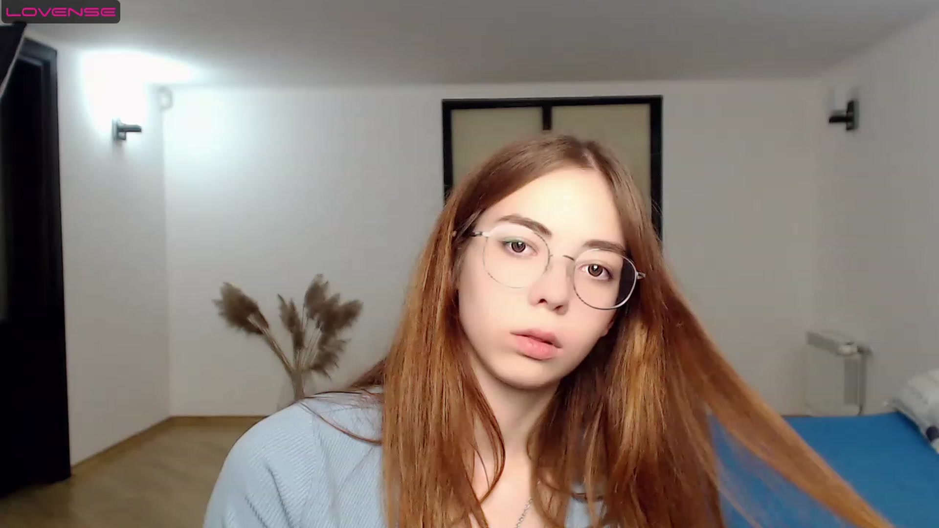 Gallery image thumbnail from KristinaRed's myfreecams stream on, 08/10/2023, 23:56 image 17 of 20