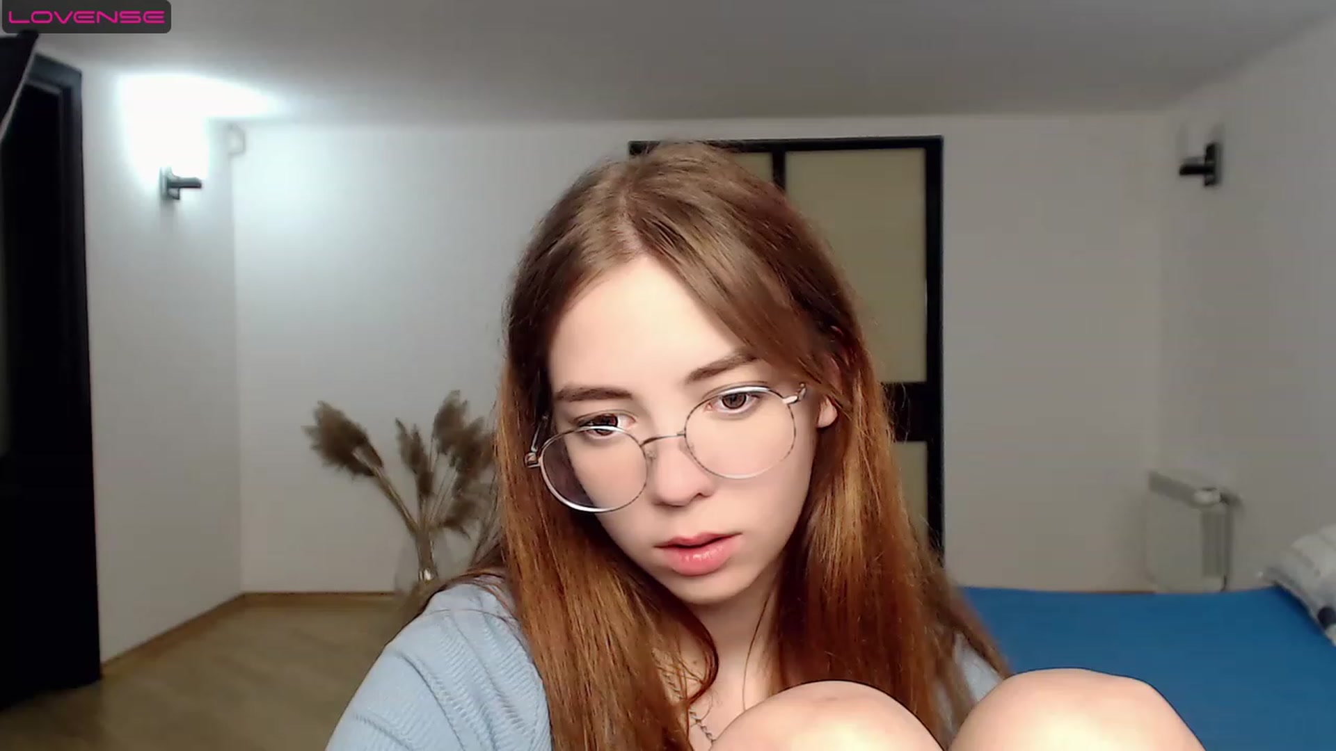 Gallery image thumbnail from KristinaRed's myfreecams stream on, 08/10/2023, 23:56 image 11 of 20