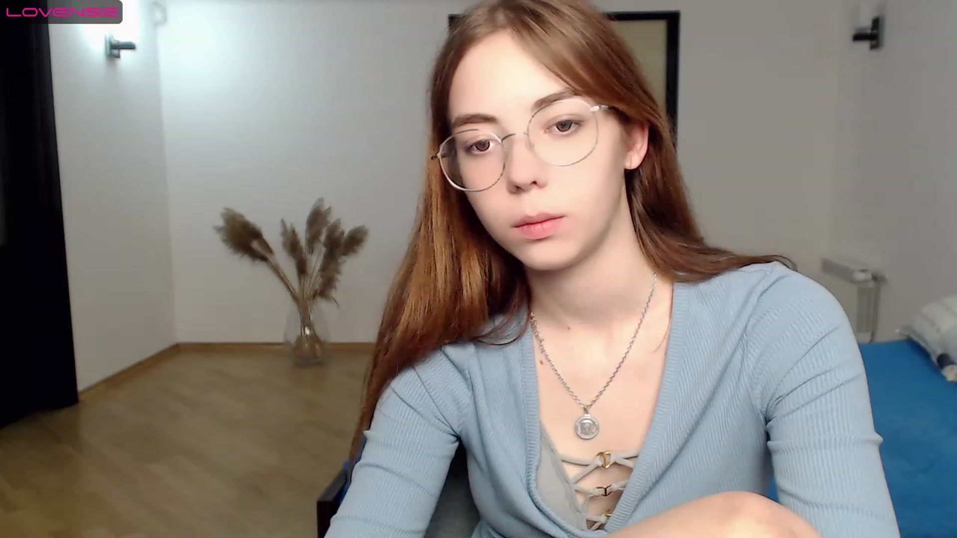 Gallery image thumbnail from KristinaRed's myfreecams stream on, 08/11/2023, 24:40 image 8 of 20