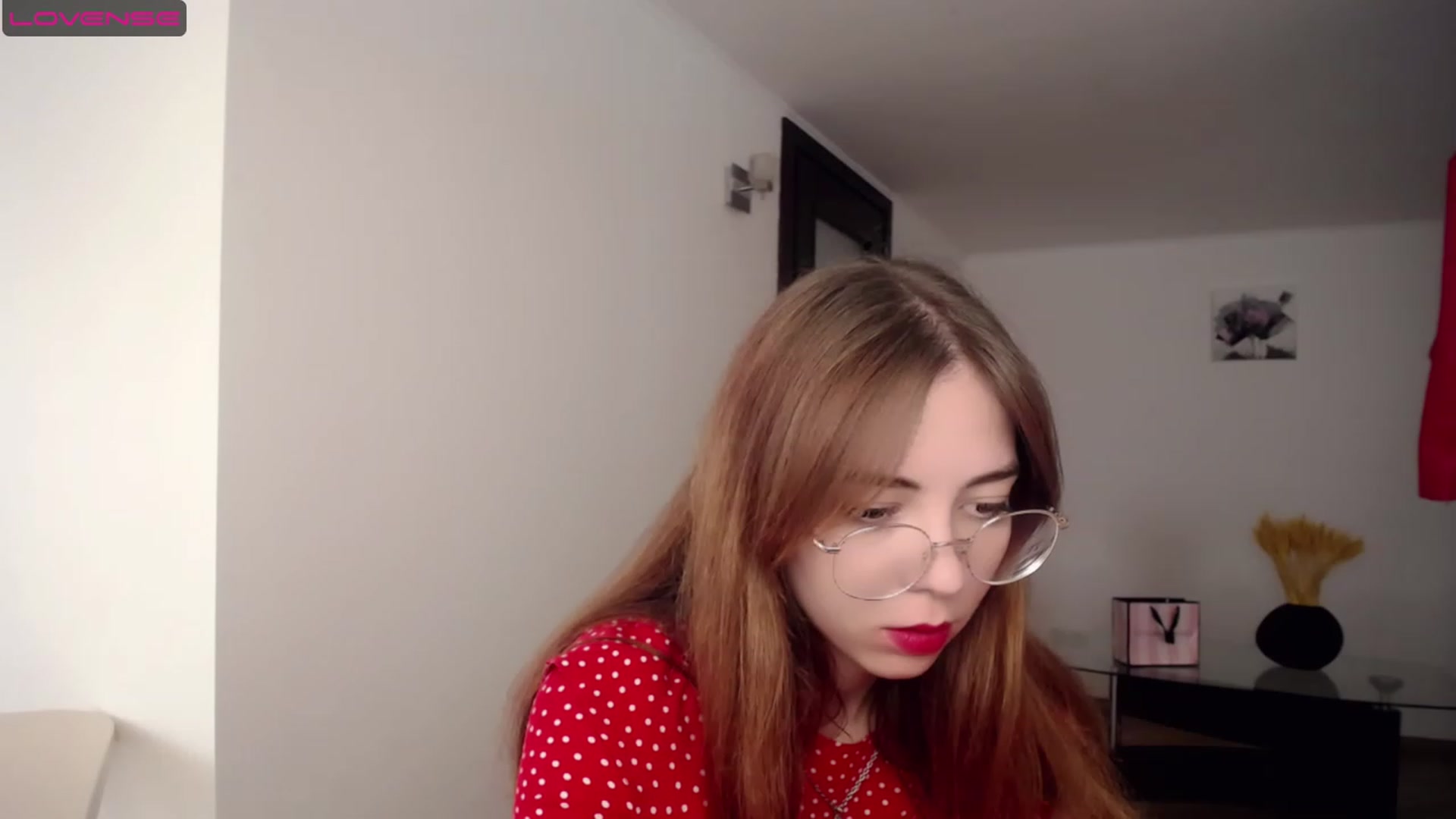 Gallery image thumbnail from KristinaRed's myfreecams stream on, 08/11/2023, 15:13 image 11 of 20