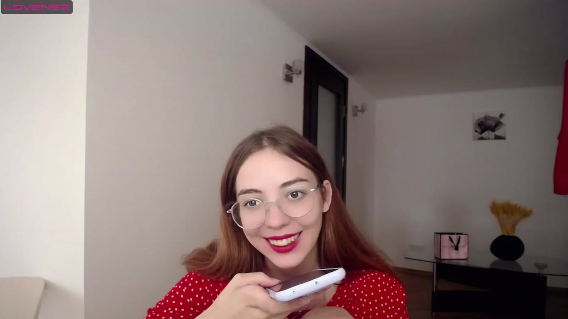 Gallery image thumbnail from KristinaRed's myfreecams stream on, 08/11/2023, 15:13 image 2 of 20