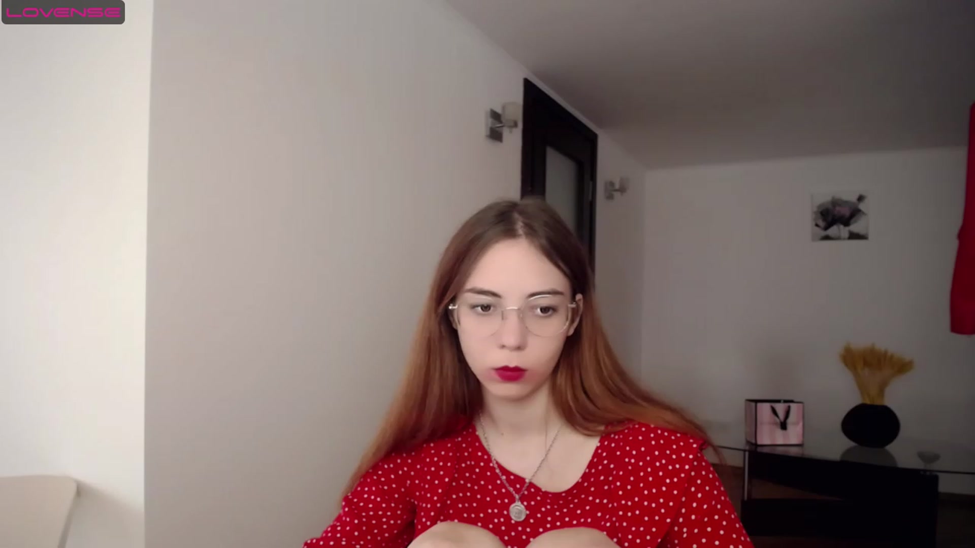 Gallery image thumbnail from KristinaRed's myfreecams stream on, 08/11/2023, 15:13 image 3 of 20