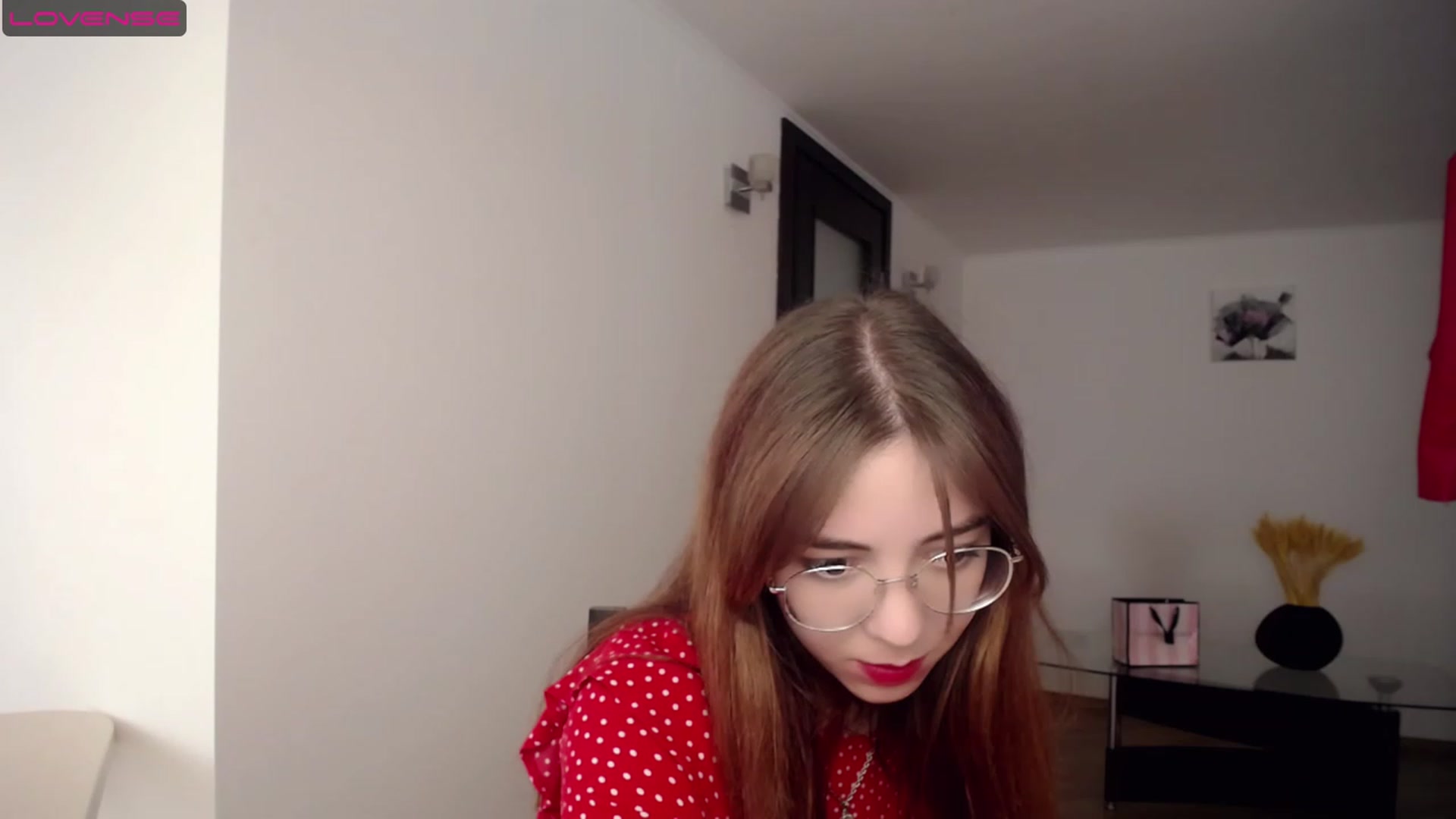 Gallery image thumbnail from KristinaRed's myfreecams stream on, 08/11/2023, 15:13 image 12 of 20
