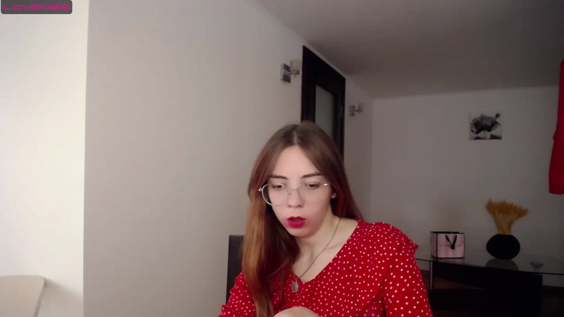 Gallery image thumbnail from KristinaRed's myfreecams stream on, 08/11/2023, 15:13 image 17 of 20