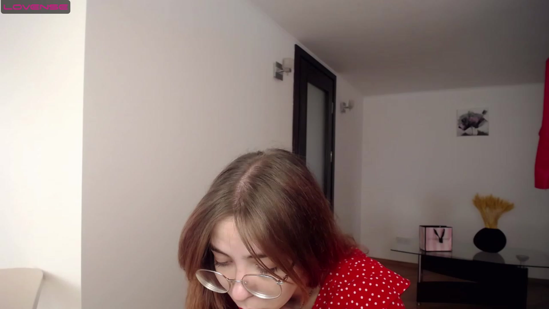 Gallery image thumbnail from KristinaRed's myfreecams stream on, 08/11/2023, 15:13 image 18 of 20