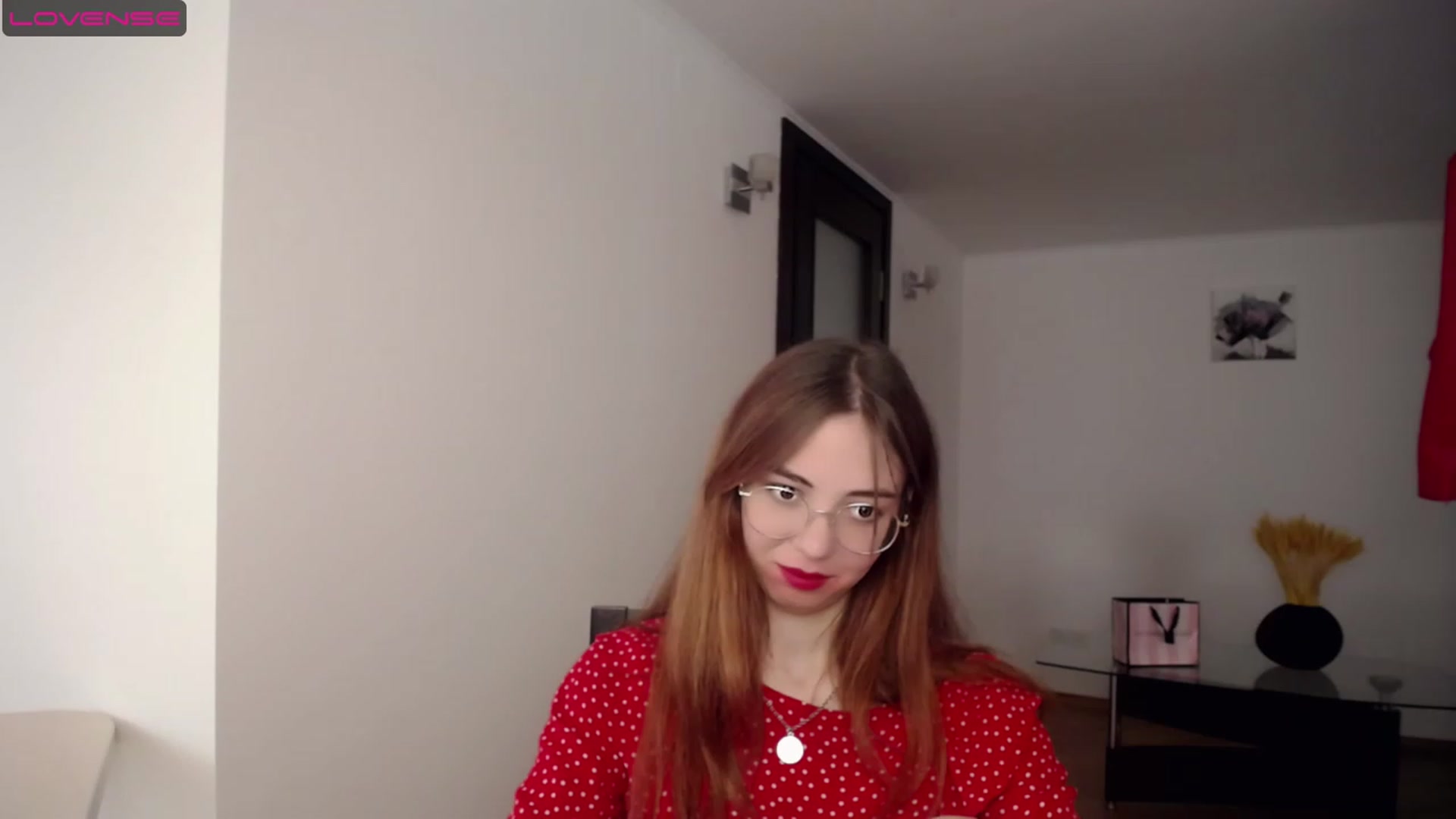 Gallery image thumbnail from KristinaRed's myfreecams stream on, 08/11/2023, 15:13 image 9 of 20