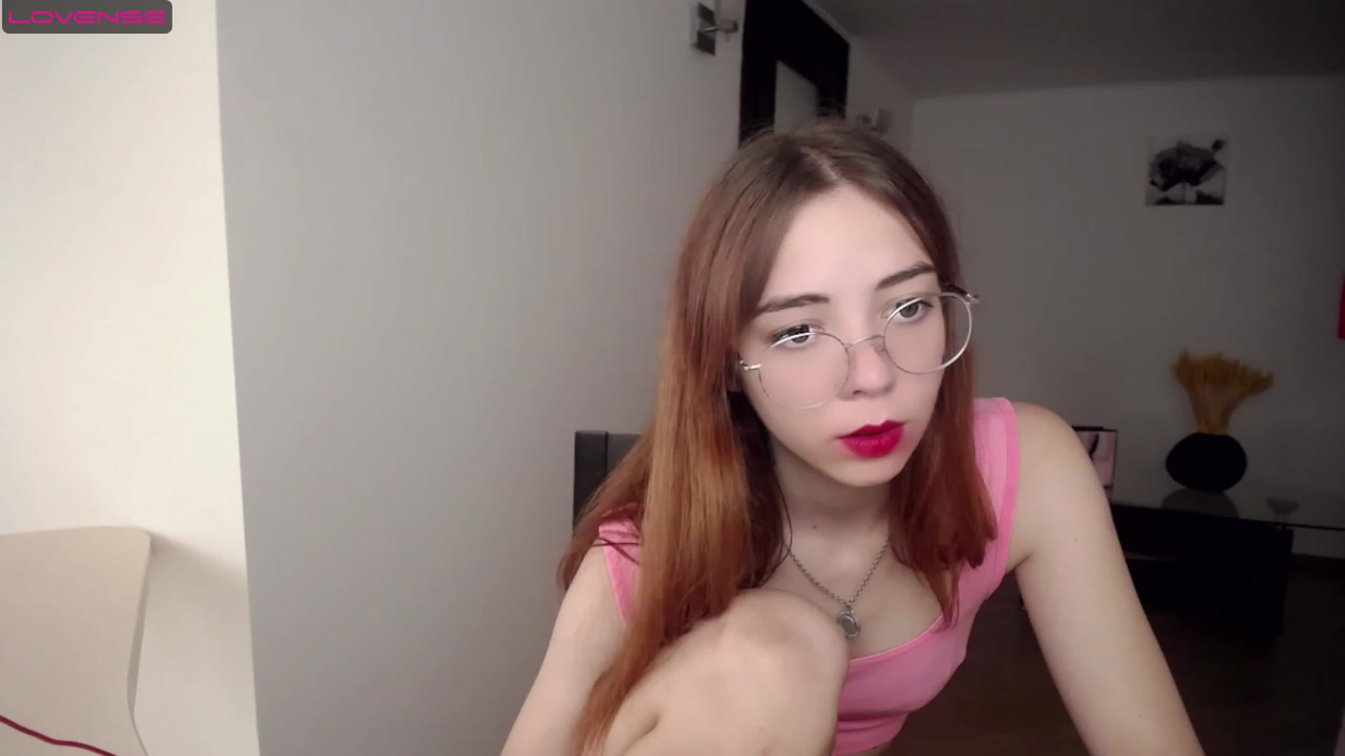 Gallery image thumbnail from KristinaRed's myfreecams stream on, 08/11/2023, 16:18 image 15 of 20