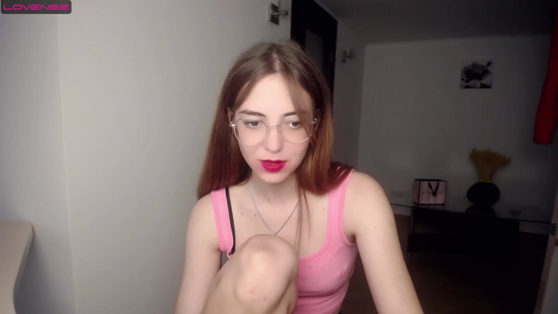 Gallery image thumbnail from KristinaRed's myfreecams stream on, 08/11/2023, 17:17 image 6 of 20