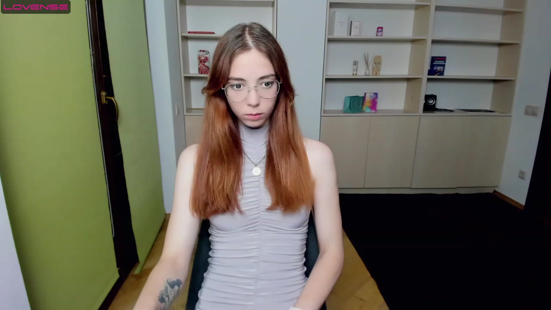 Gallery image thumbnail from KristinaRed's myfreecams stream on, 08/15/2023, 24:00 image 6 of 20
