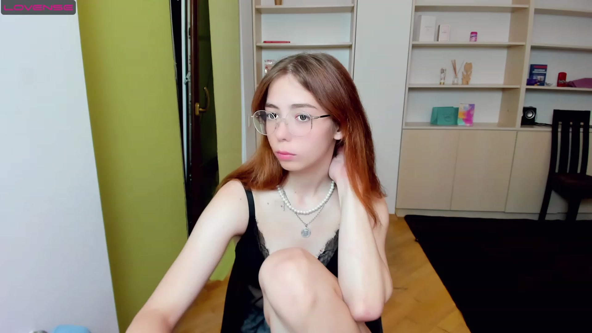 Gallery image thumbnail from KristinaRed's myfreecams stream on, 08/15/2023, 21:00 image 1 of 20
