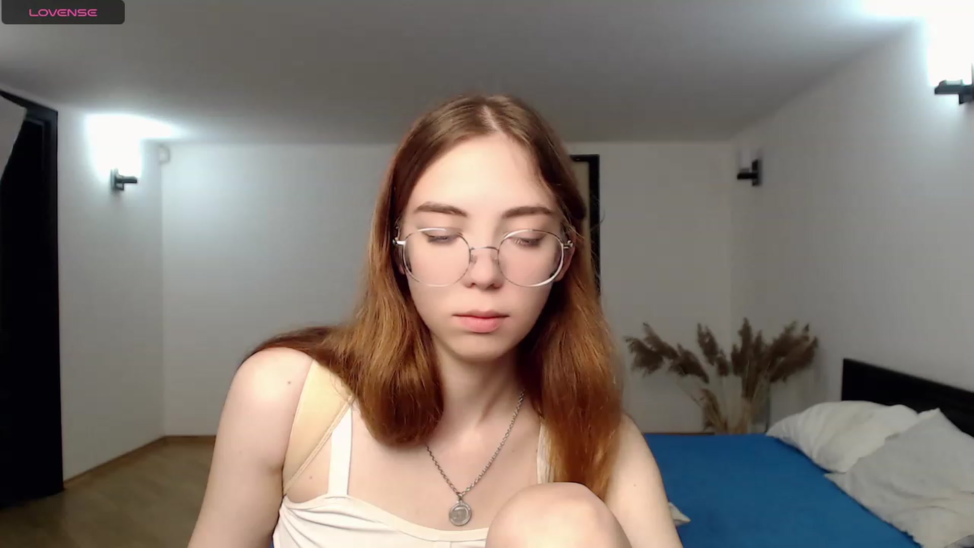 Gallery image thumbnail from KristinaRed's myfreecams stream on, 08/16/2023, 20:12 image 11 of 20