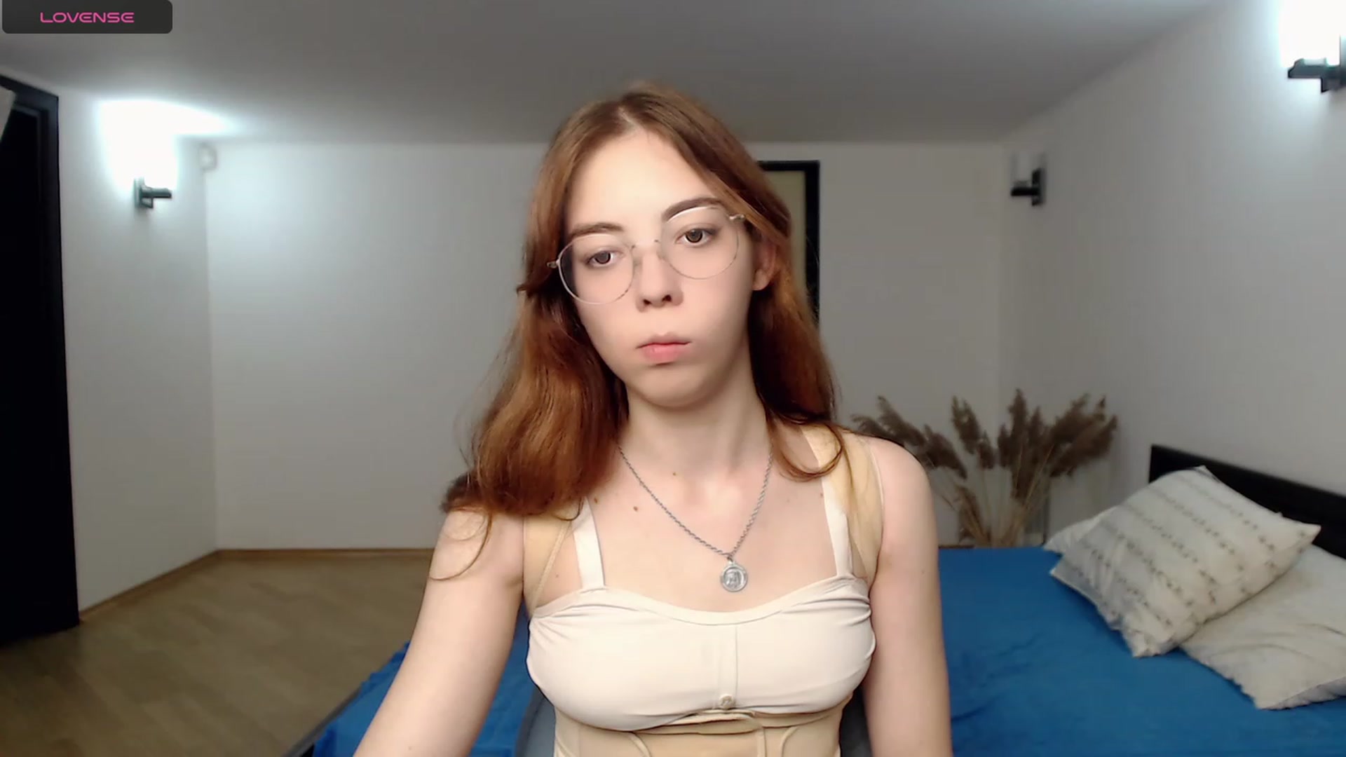 Gallery image thumbnail from KristinaRed's myfreecams stream on, 08/16/2023, 21:52 image 6 of 20