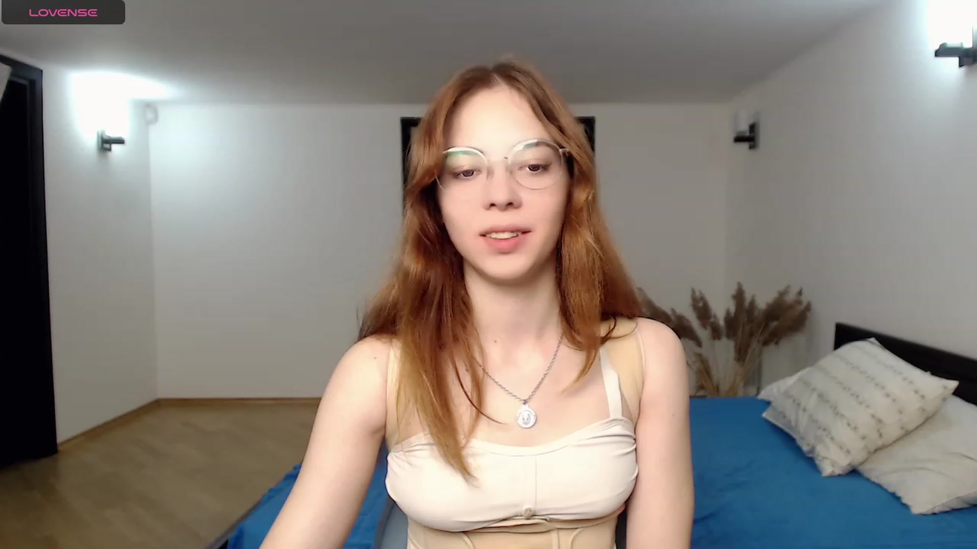 Gallery image thumbnail from KristinaRed's myfreecams stream on, 08/16/2023, 21:52 image 8 of 20