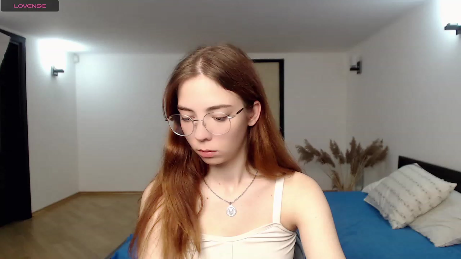 Gallery image thumbnail from KristinaRed's myfreecams stream on, 08/16/2023, 23:30 image 2 of 20