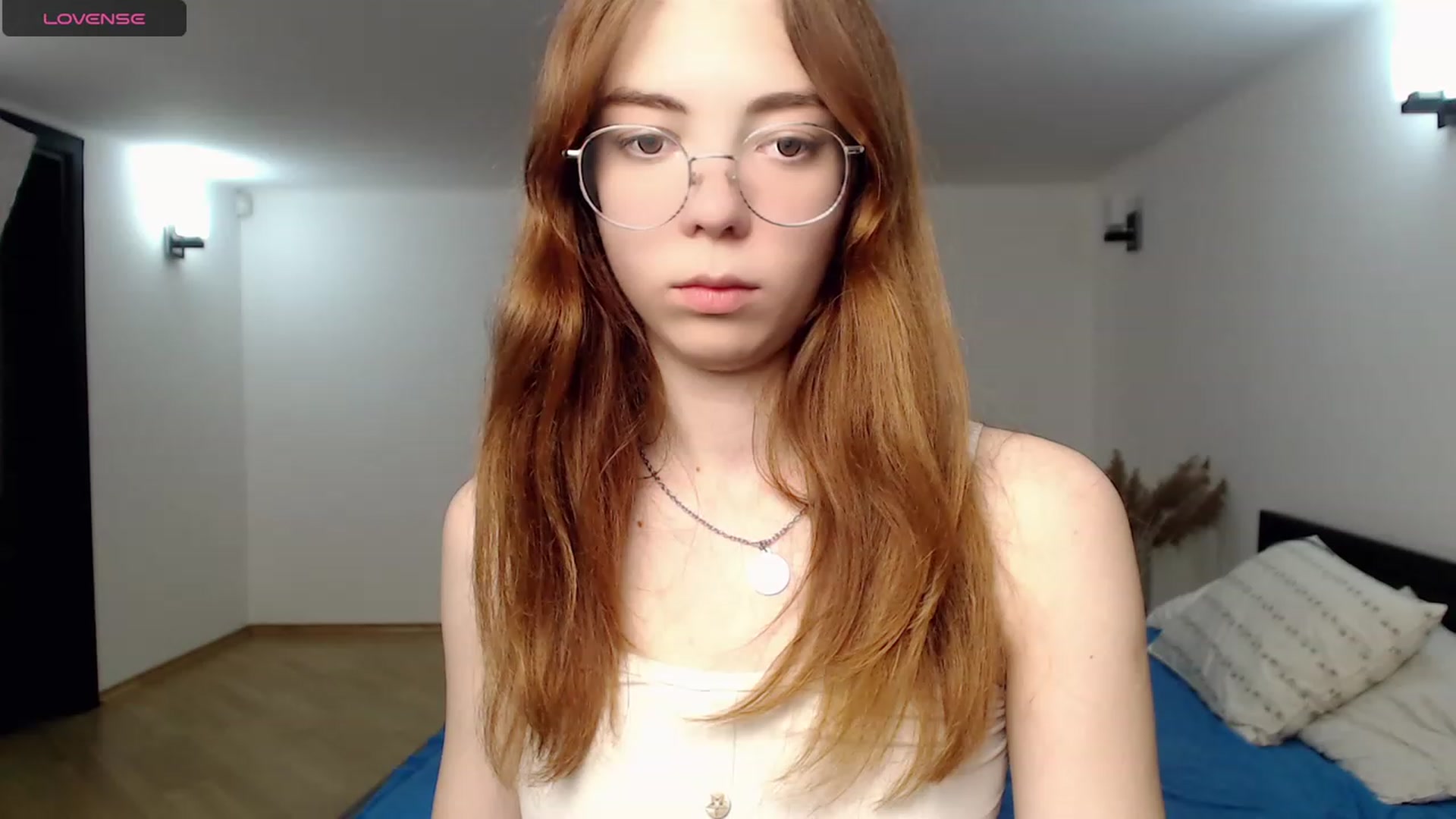 Gallery image thumbnail from KristinaRed's myfreecams stream on, 08/17/2023, 24:27 image 20 of 20