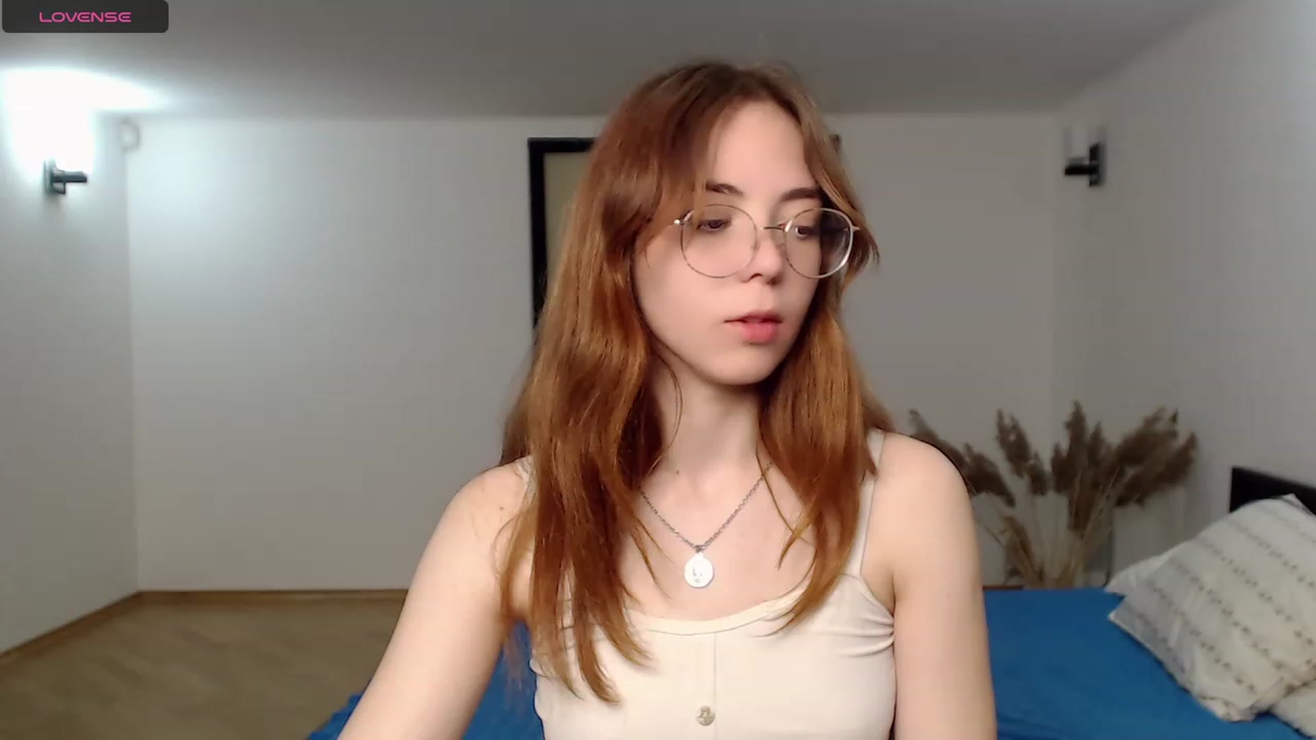 Gallery image thumbnail from KristinaRed's myfreecams stream on, 08/17/2023, 01:27 image 1 of 20