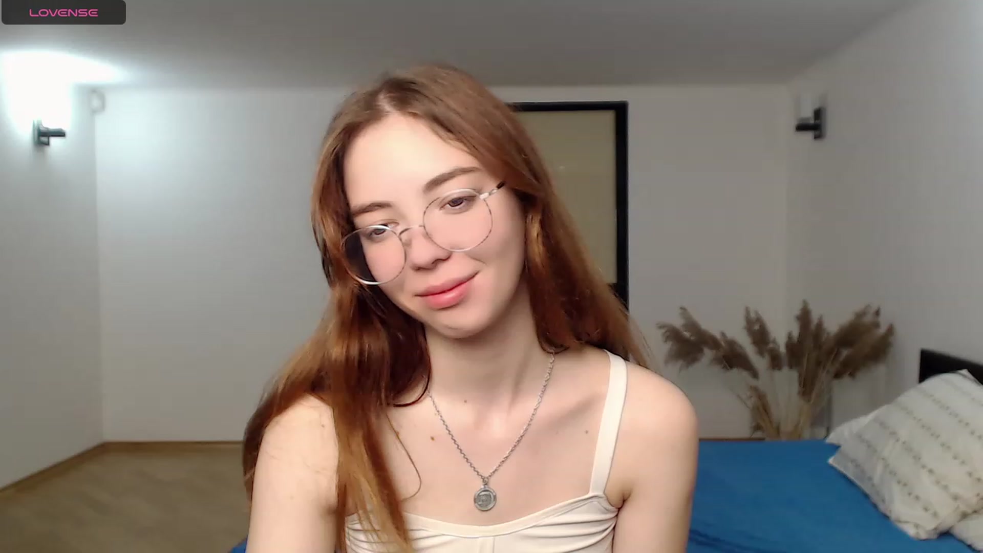 Gallery image thumbnail from KristinaRed's myfreecams stream on, 08/17/2023, 01:27 image 20 of 20