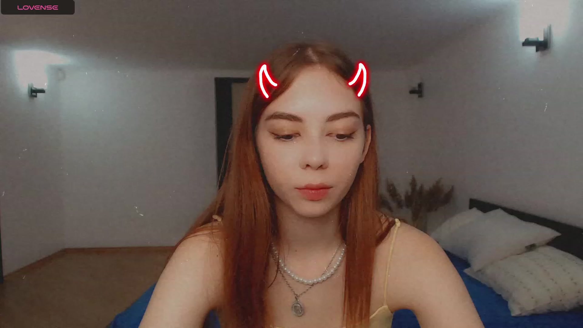 Gallery image thumbnail from KristinaRed's myfreecams stream on, 08/19/2023, 07:01 image 1 of 20