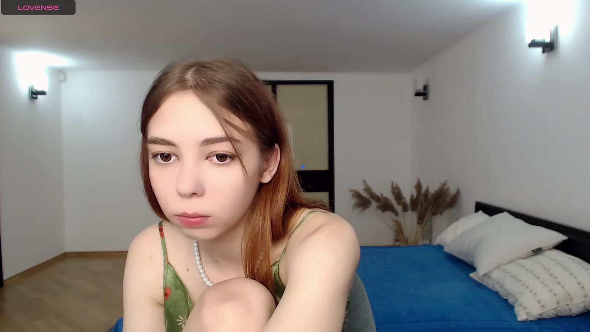 Gallery image thumbnail from KristinaRed's myfreecams stream on, 08/19/2023, 08:54 image 6 of 20