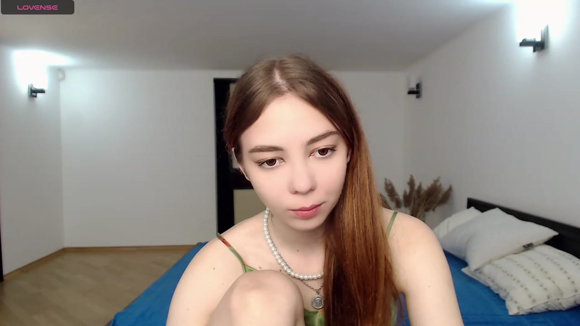 Gallery image thumbnail from KristinaRed's myfreecams stream on, 08/19/2023, 08:54 image 5 of 20
