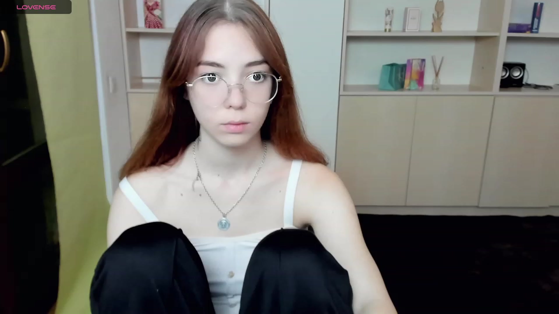 Gallery image thumbnail from KristinaRed's myfreecams stream on, 08/20/2023, 19:03 image 17 of 20