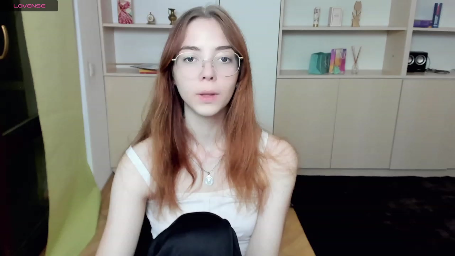 Gallery image thumbnail from KristinaRed's myfreecams stream on, 08/20/2023, 19:03 image 3 of 20