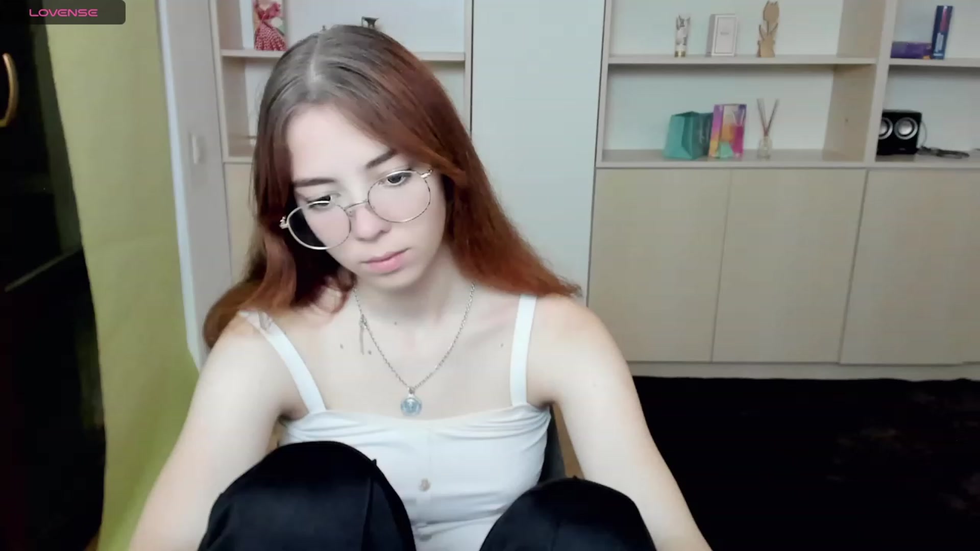 Gallery image thumbnail from KristinaRed's myfreecams stream on, 08/20/2023, 19:03 image 18 of 20