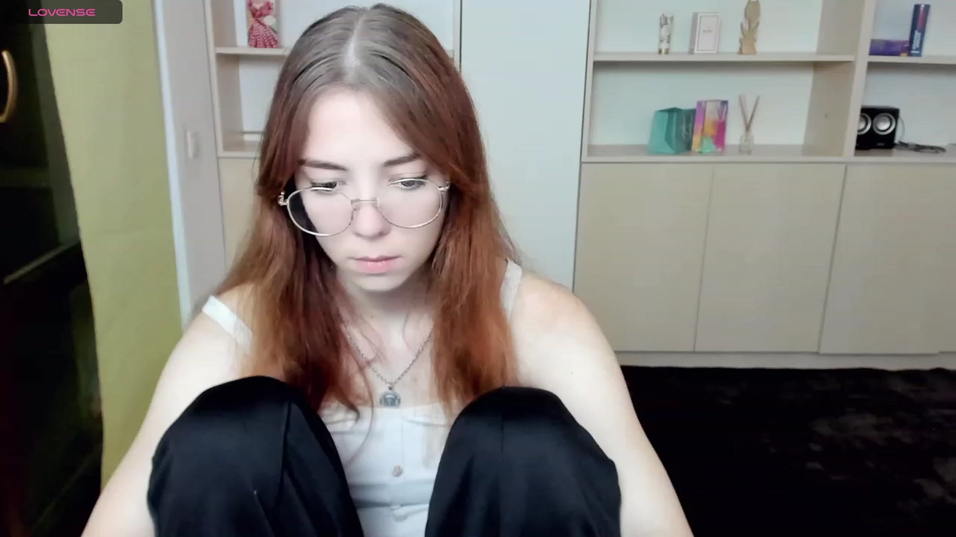 Gallery image thumbnail from KristinaRed's myfreecams stream on, 08/20/2023, 19:03 image 16 of 20