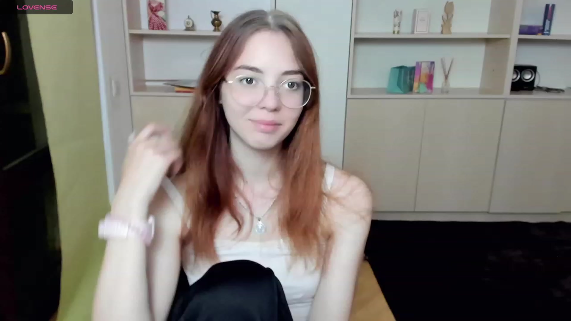 Gallery image thumbnail from KristinaRed's myfreecams stream on, 08/20/2023, 19:03 image 2 of 20