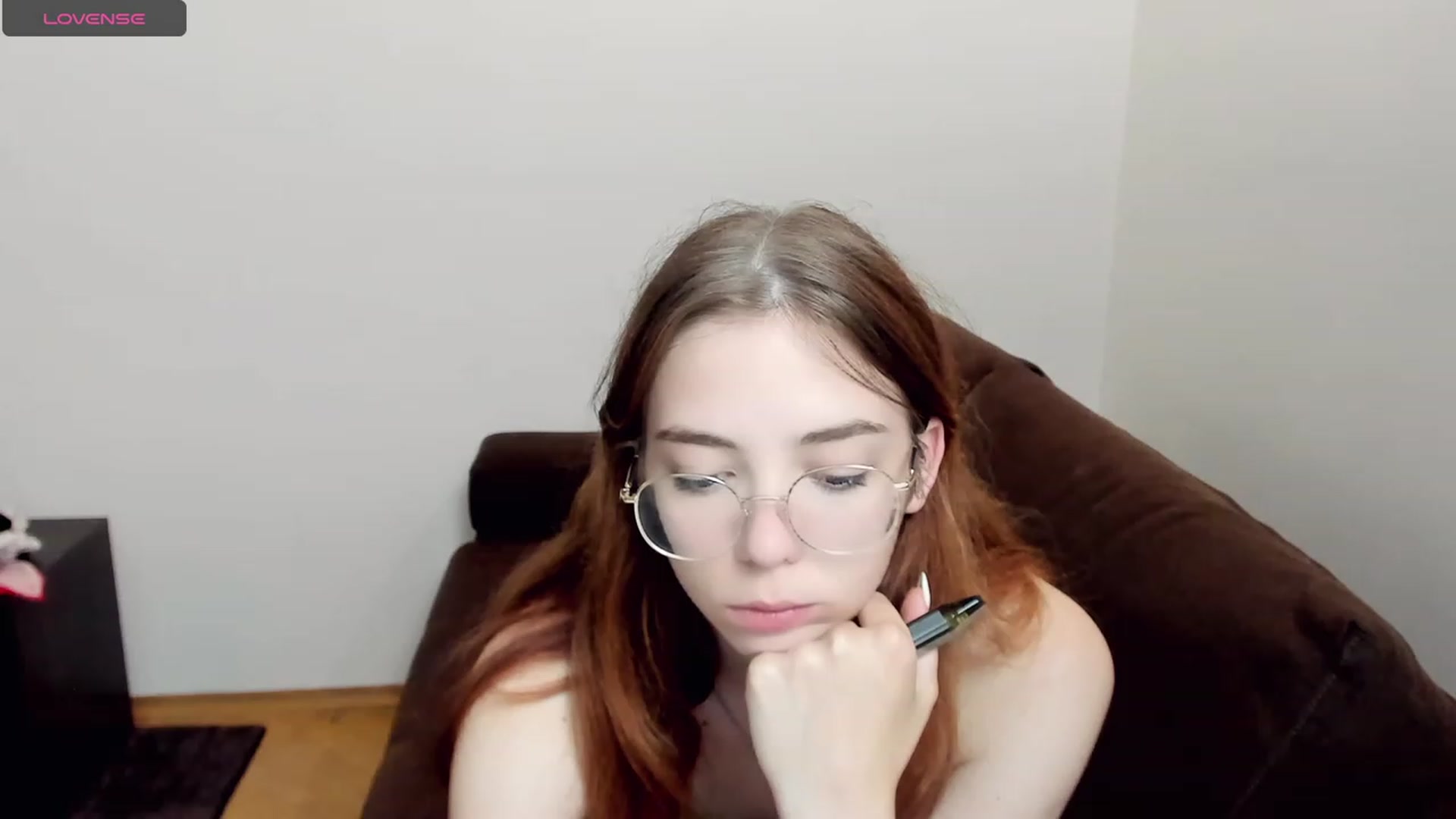 Gallery image thumbnail from KristinaRed's myfreecams stream on, 08/20/2023, 23:46 image 16 of 20