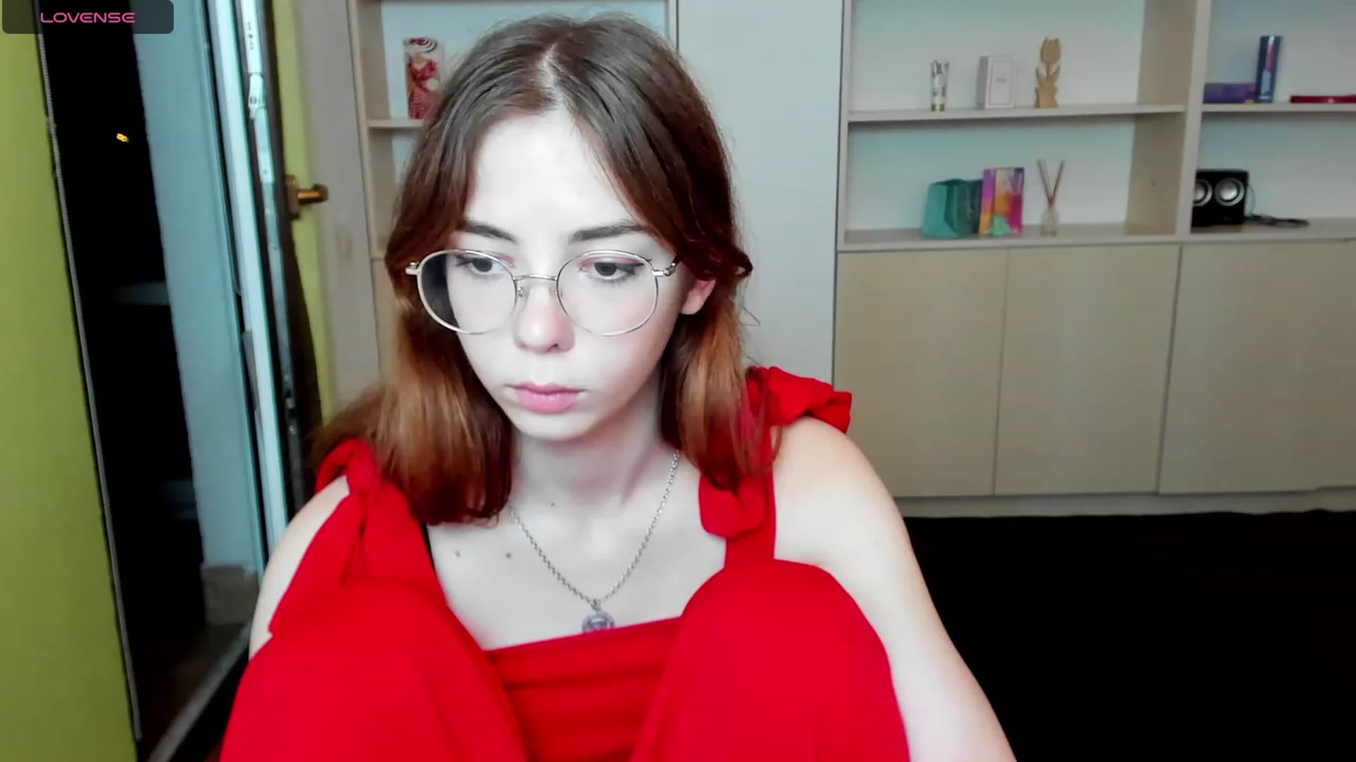 Gallery image thumbnail from KristinaRed's myfreecams stream on, 08/22/2023, 21:40 image 1 of 20
